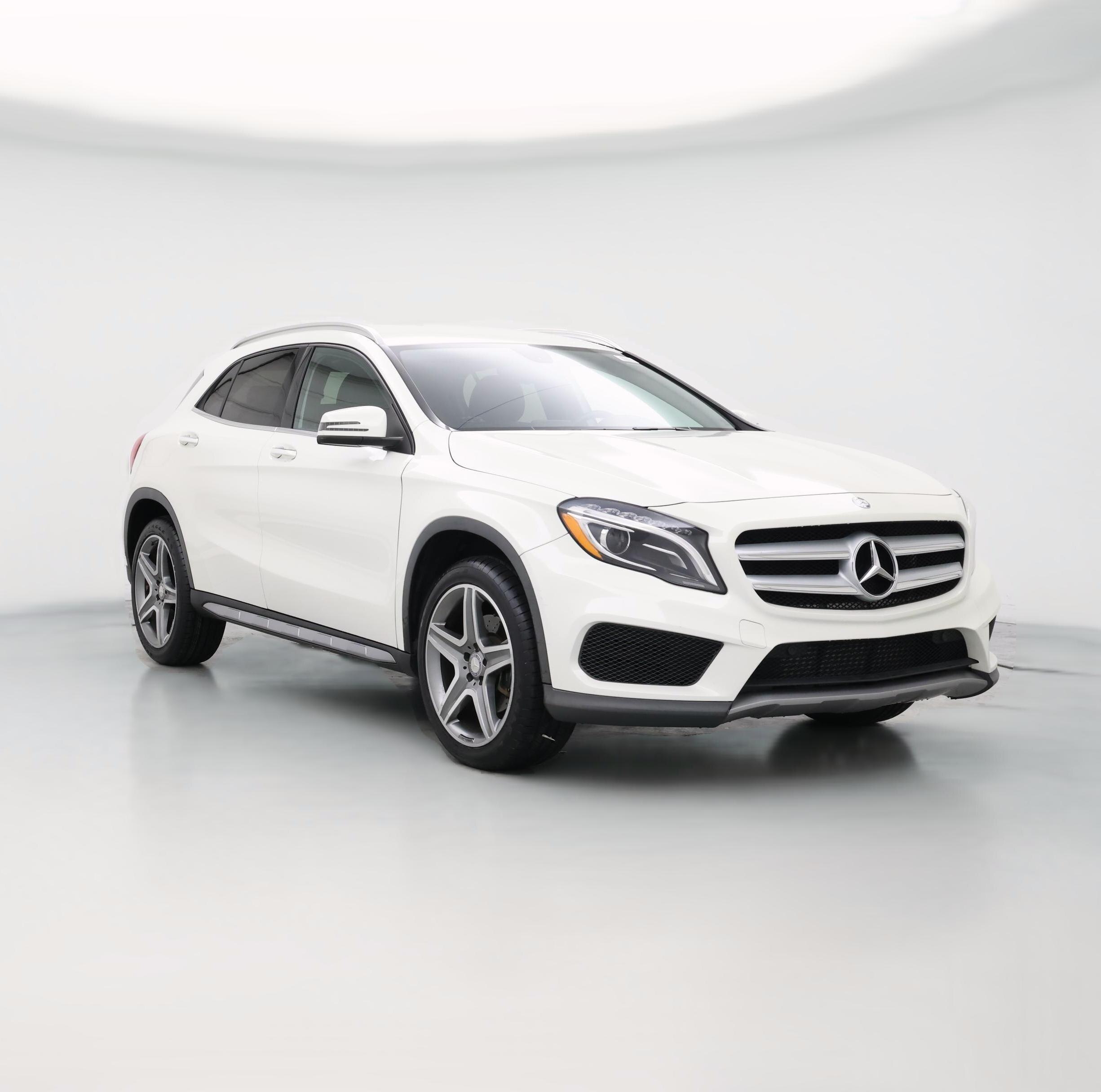 Thumbnail: 2015 Mercedes-Benz GLA - 1