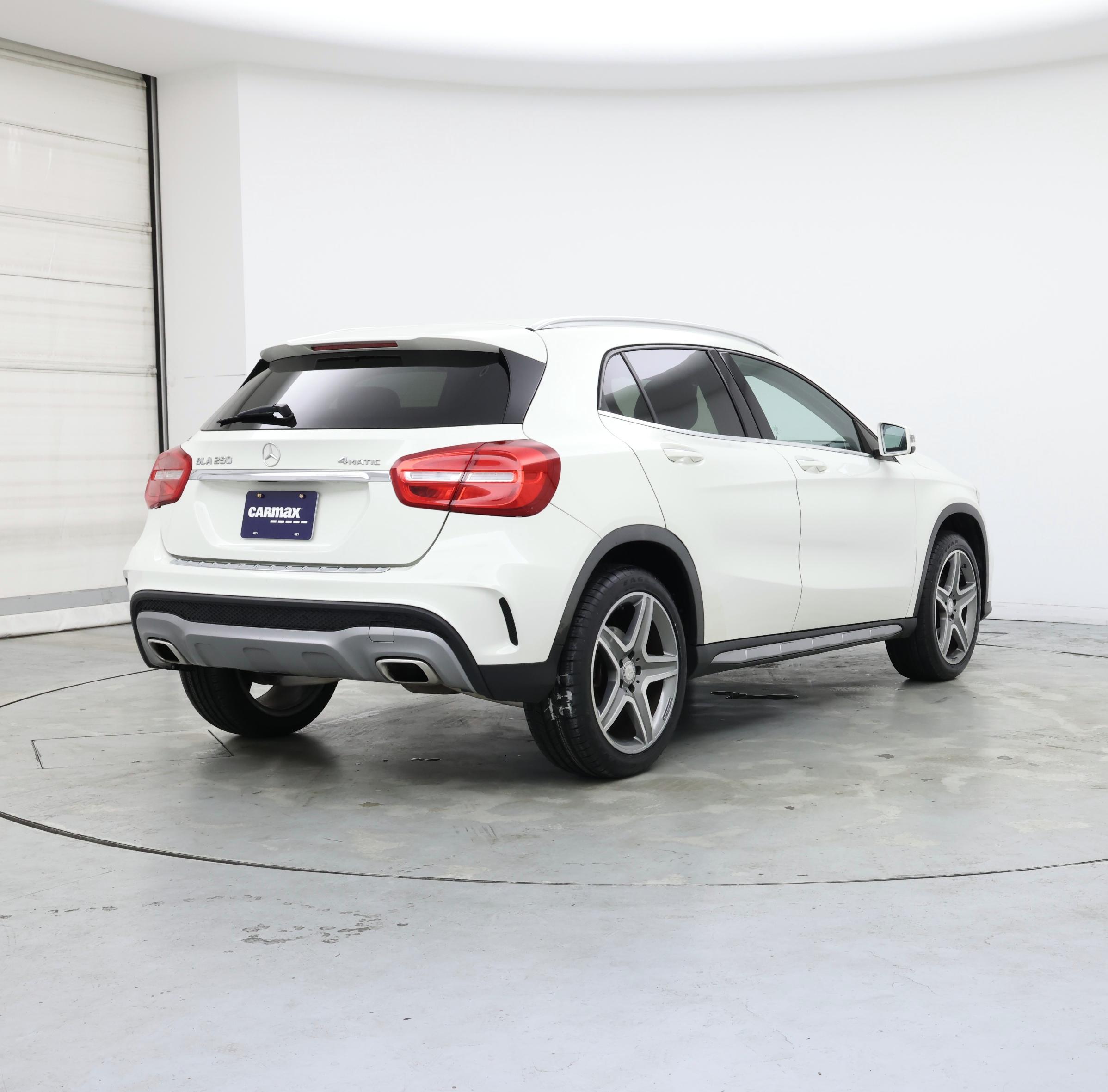 Thumbnail: 2015 Mercedes-Benz GLA - 8