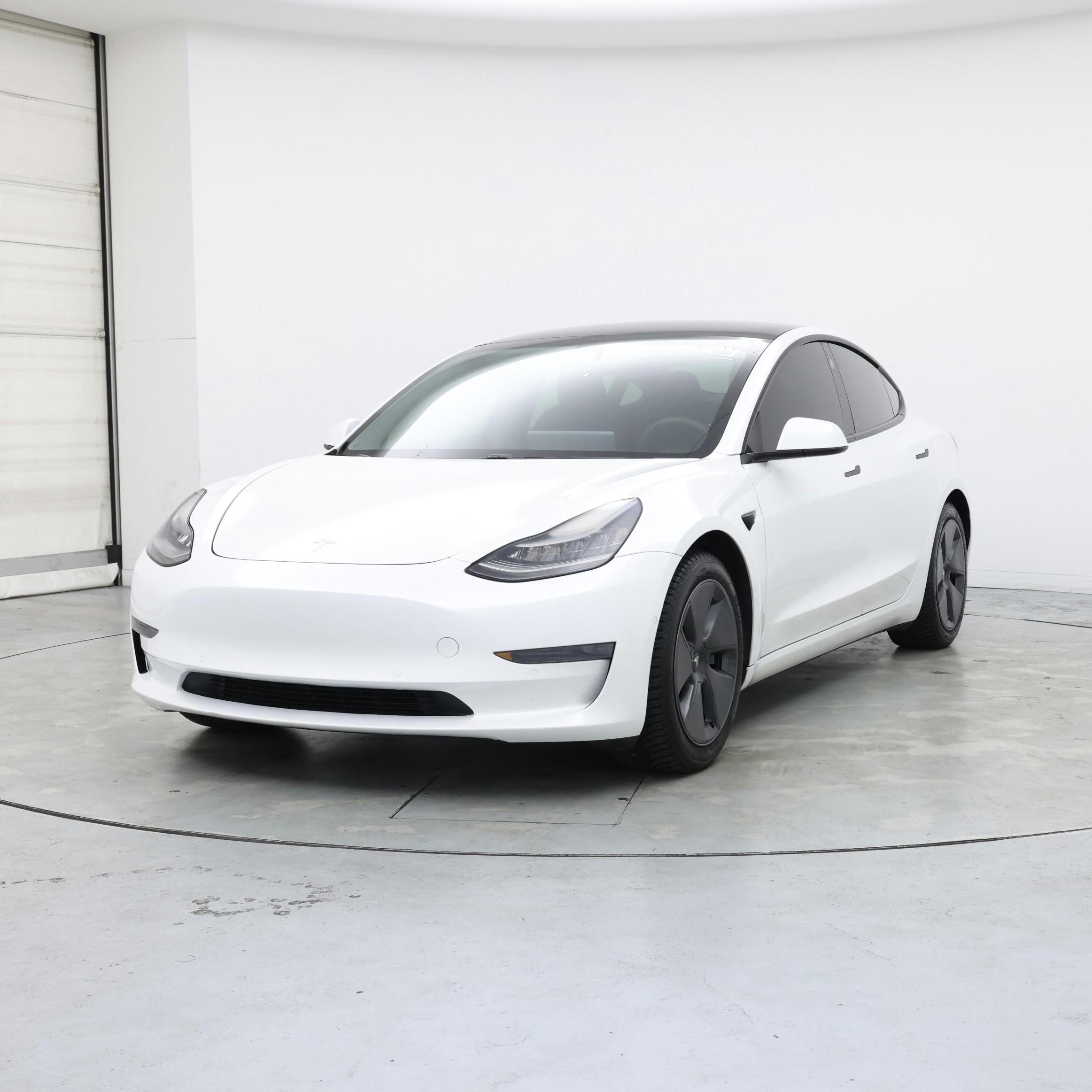 Thumbnail: 2021 Tesla Model 3 - 4