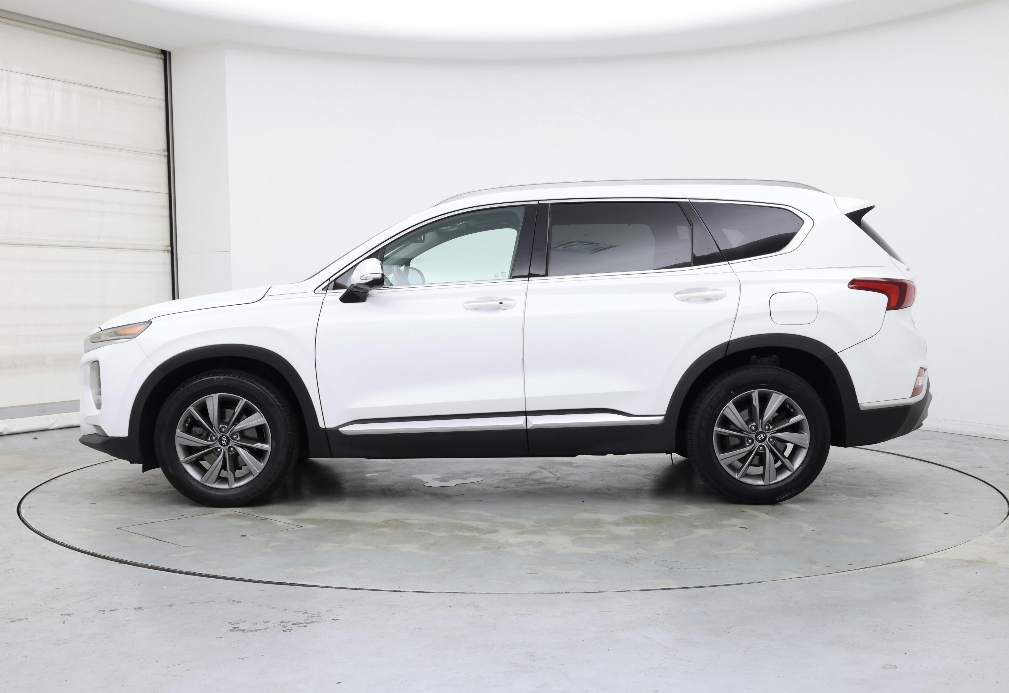 Thumbnail: 2019 Hyundai Santa Fe - 3