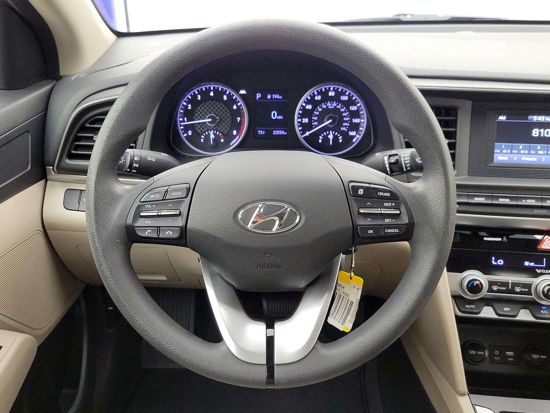 Thumbnail: 2020 Hyundai Elantra - 10