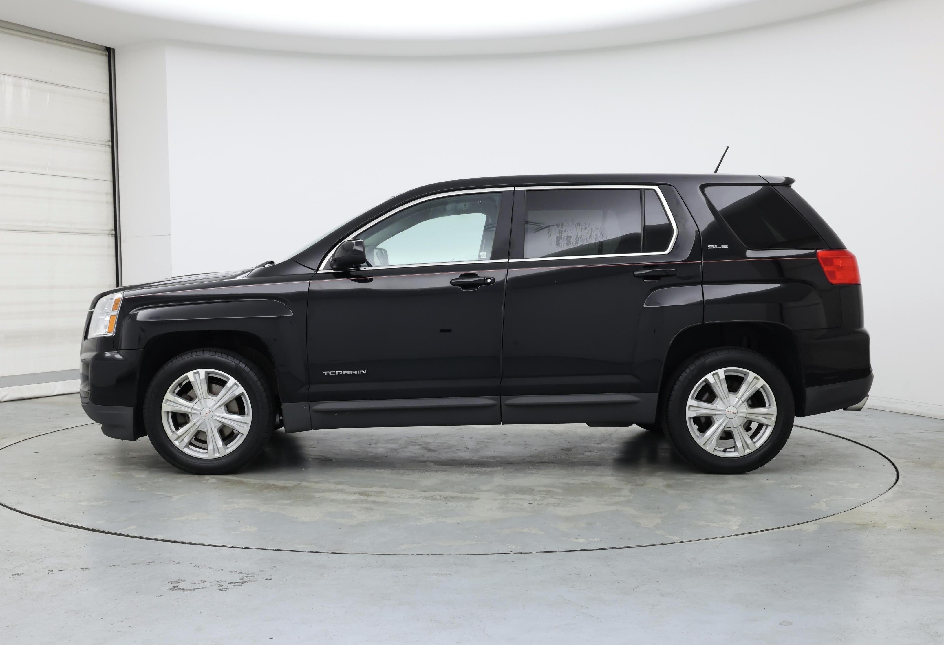 Thumbnail: 2017 GMC Terrain - 3