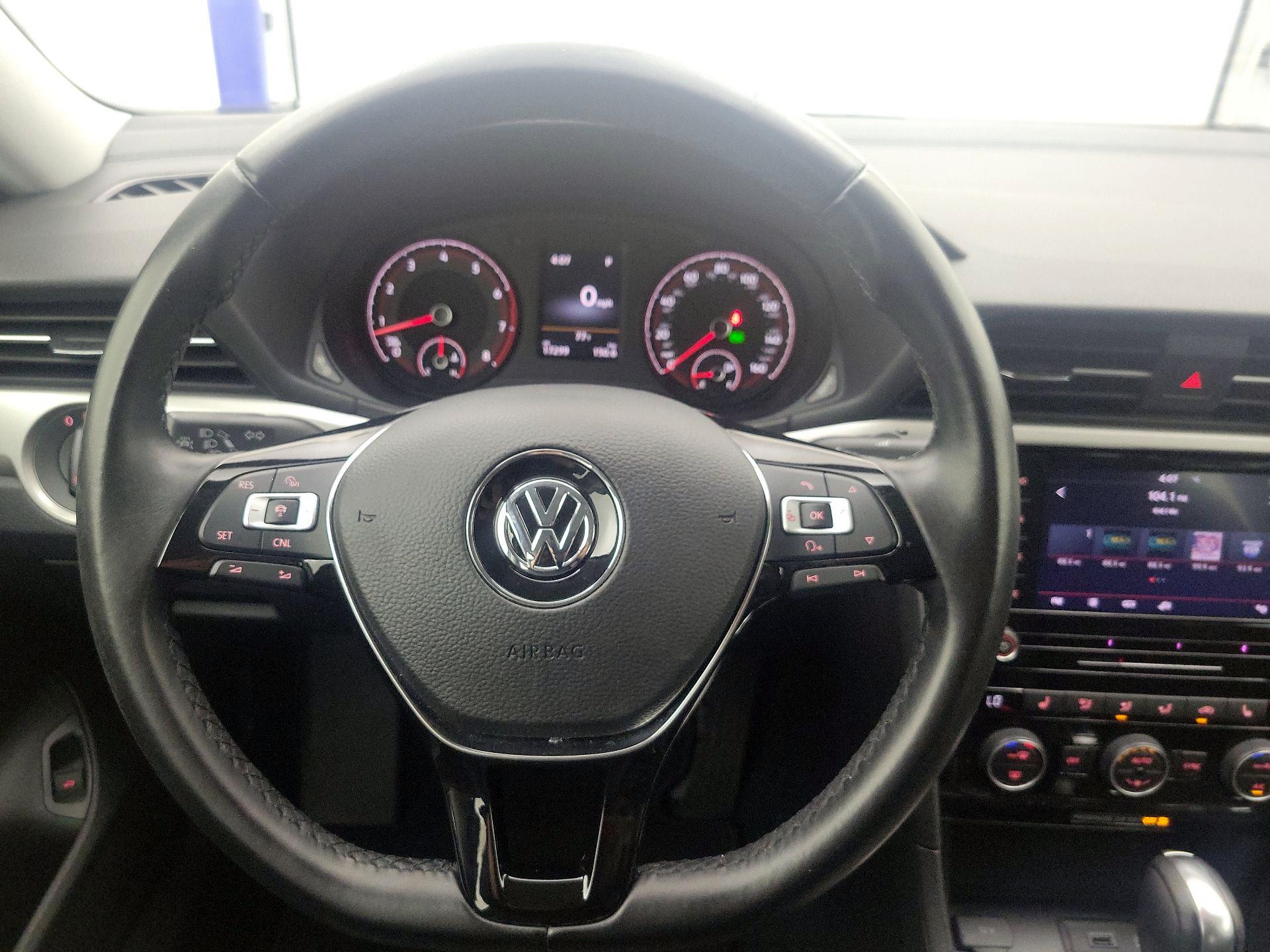 Thumbnail: 2020 Volkswagen Passat - 10