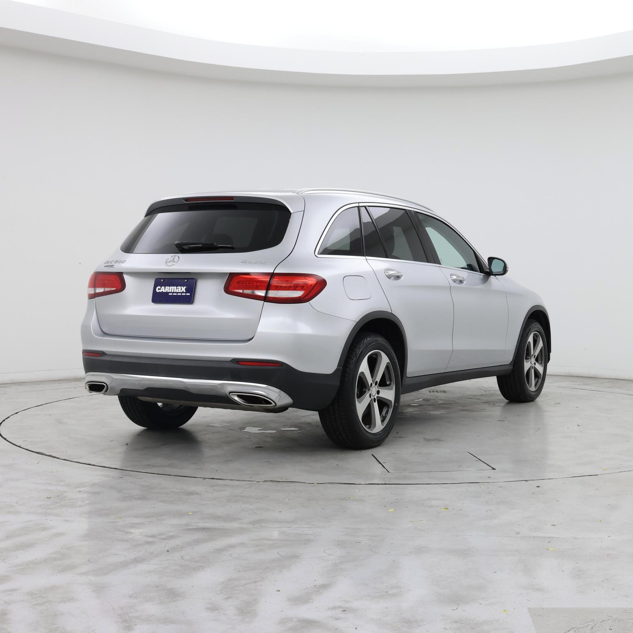 Thumbnail: 2016 Mercedes-Benz GLC - 8