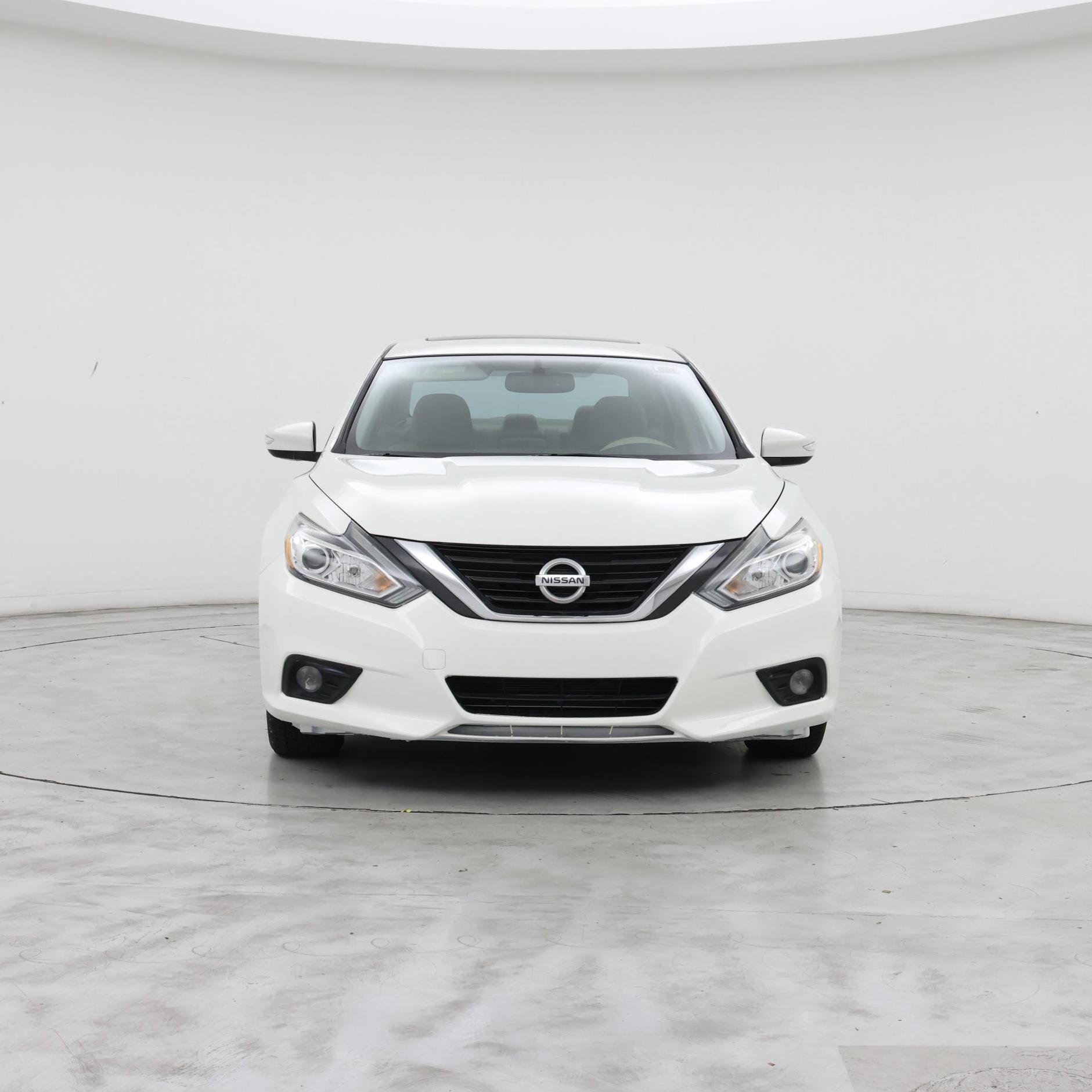 Thumbnail: 2016 Nissan Altima - 5