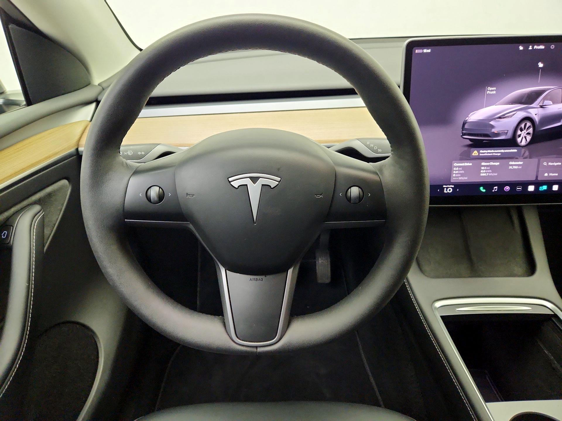 Thumbnail: 2023 Tesla Model Y - 10
