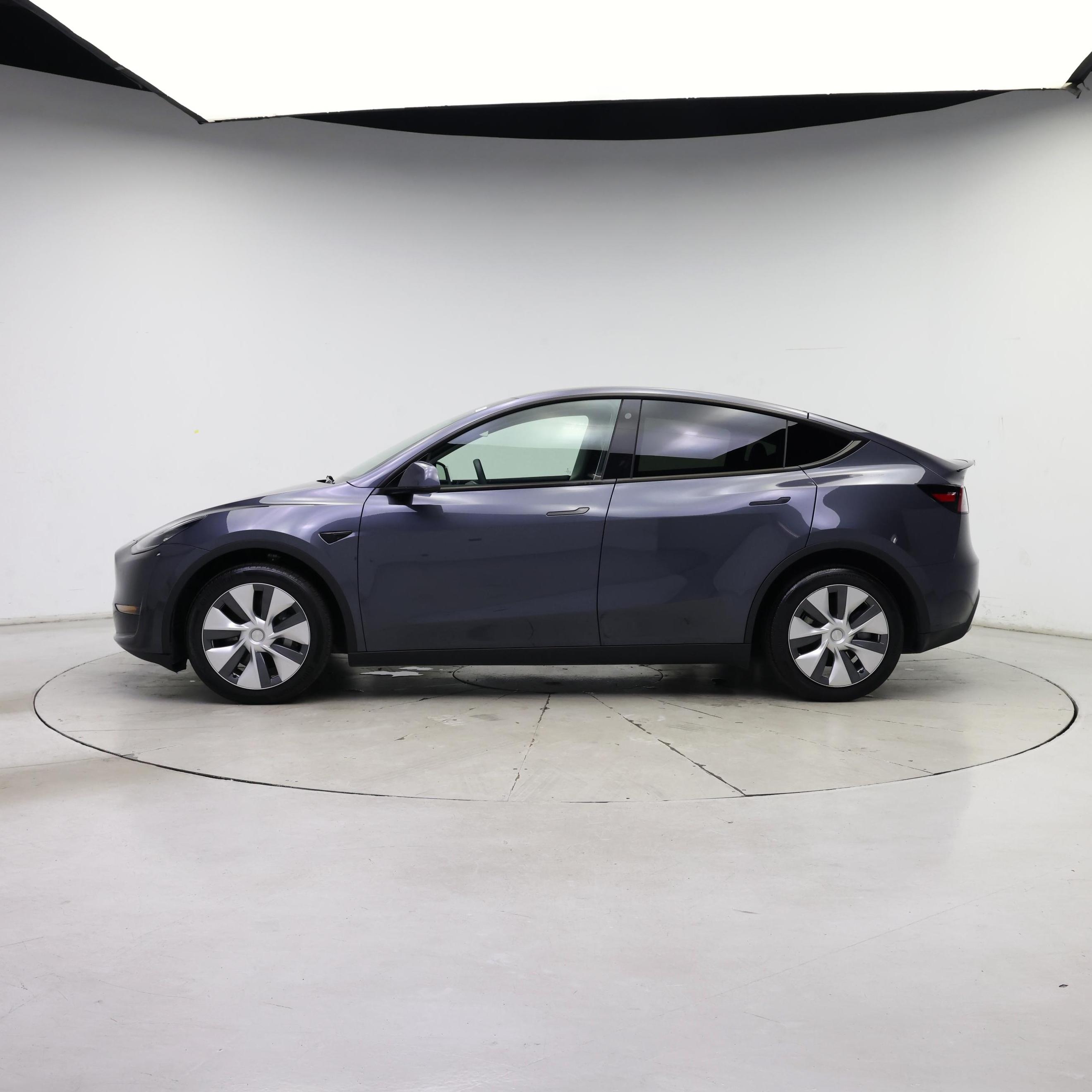 Thumbnail: 2023 Tesla Model Y - 3