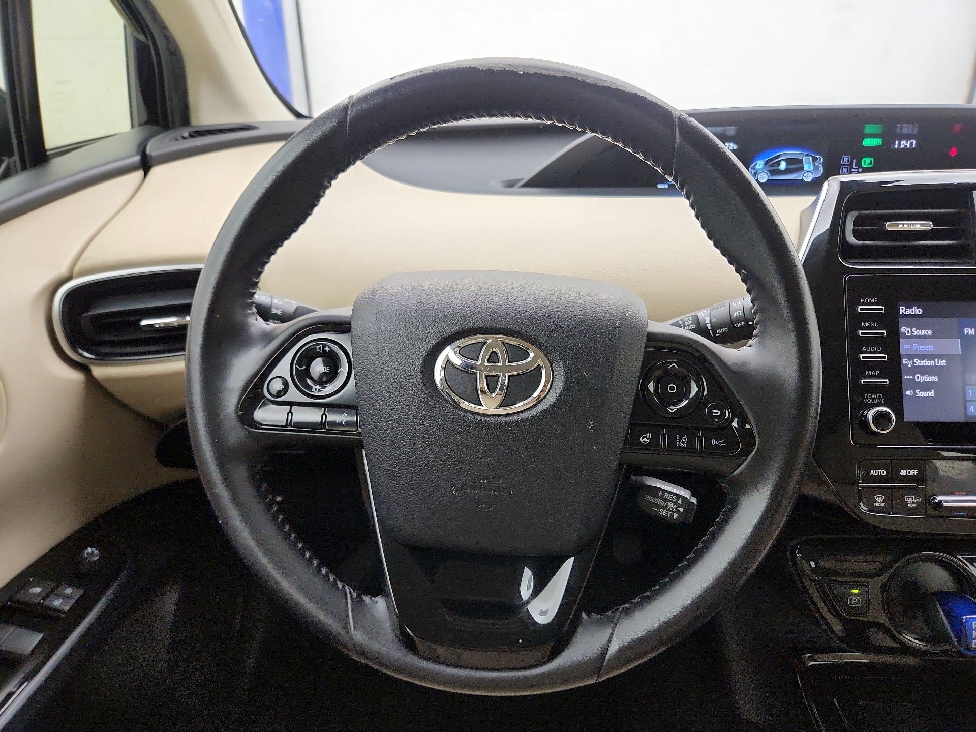 Thumbnail: 2020 Toyota Prius - 10