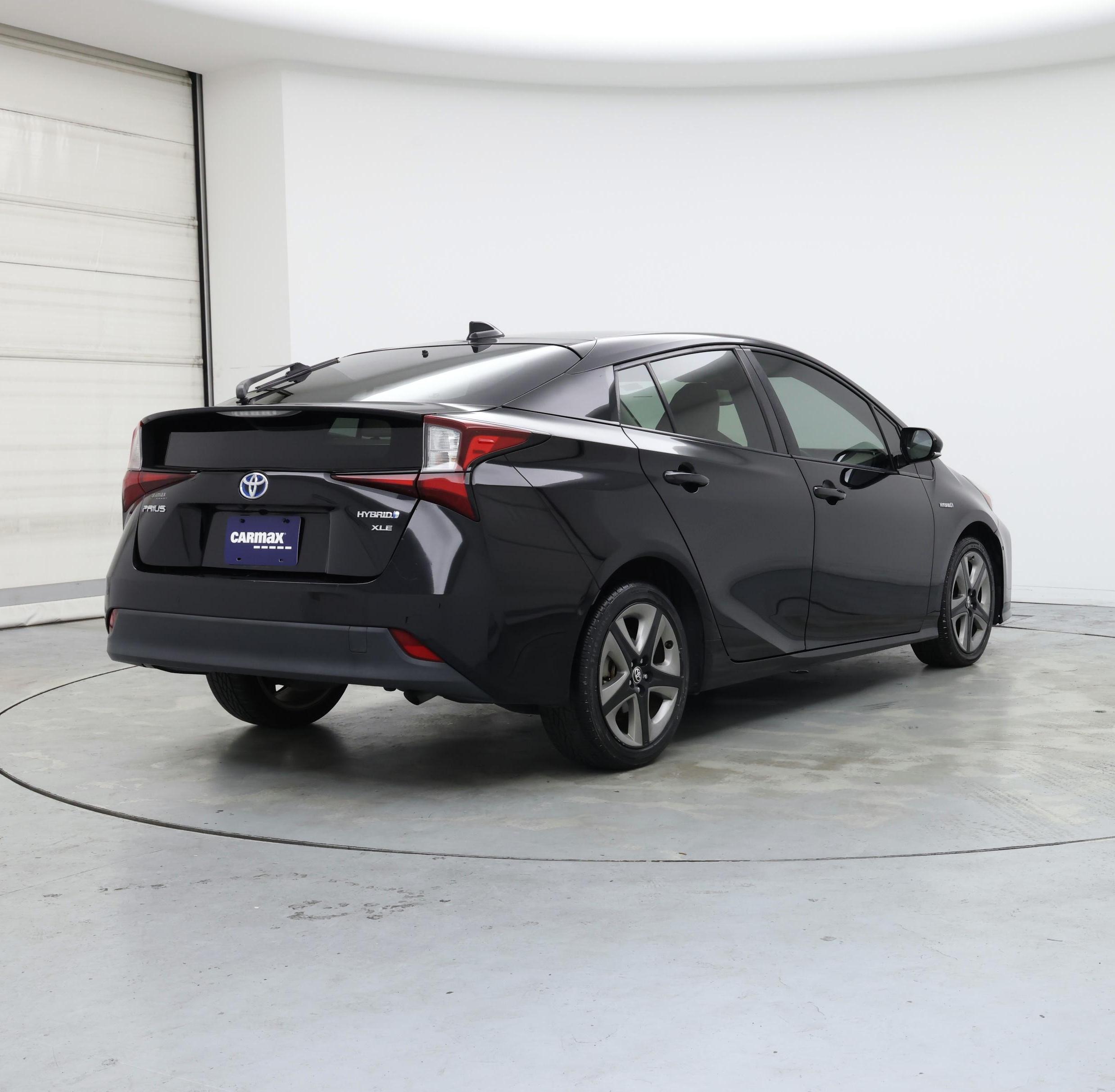 Thumbnail: 2020 Toyota Prius - 8