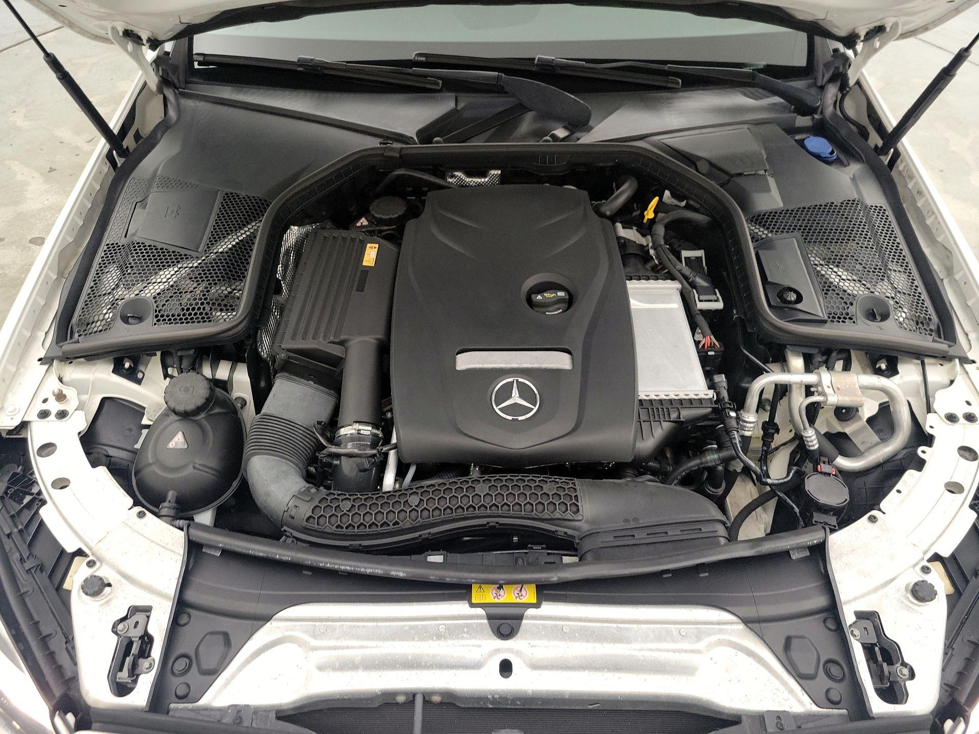 Thumbnail: 2016 Mercedes-Benz C-Class - 20