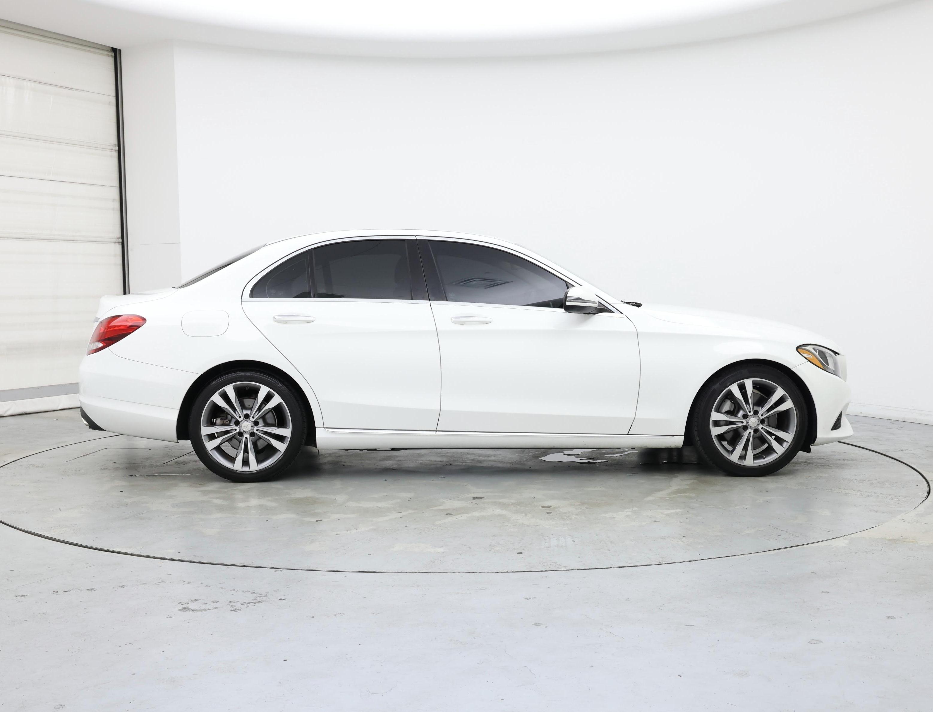 Thumbnail: 2016 Mercedes-Benz C-Class - 7