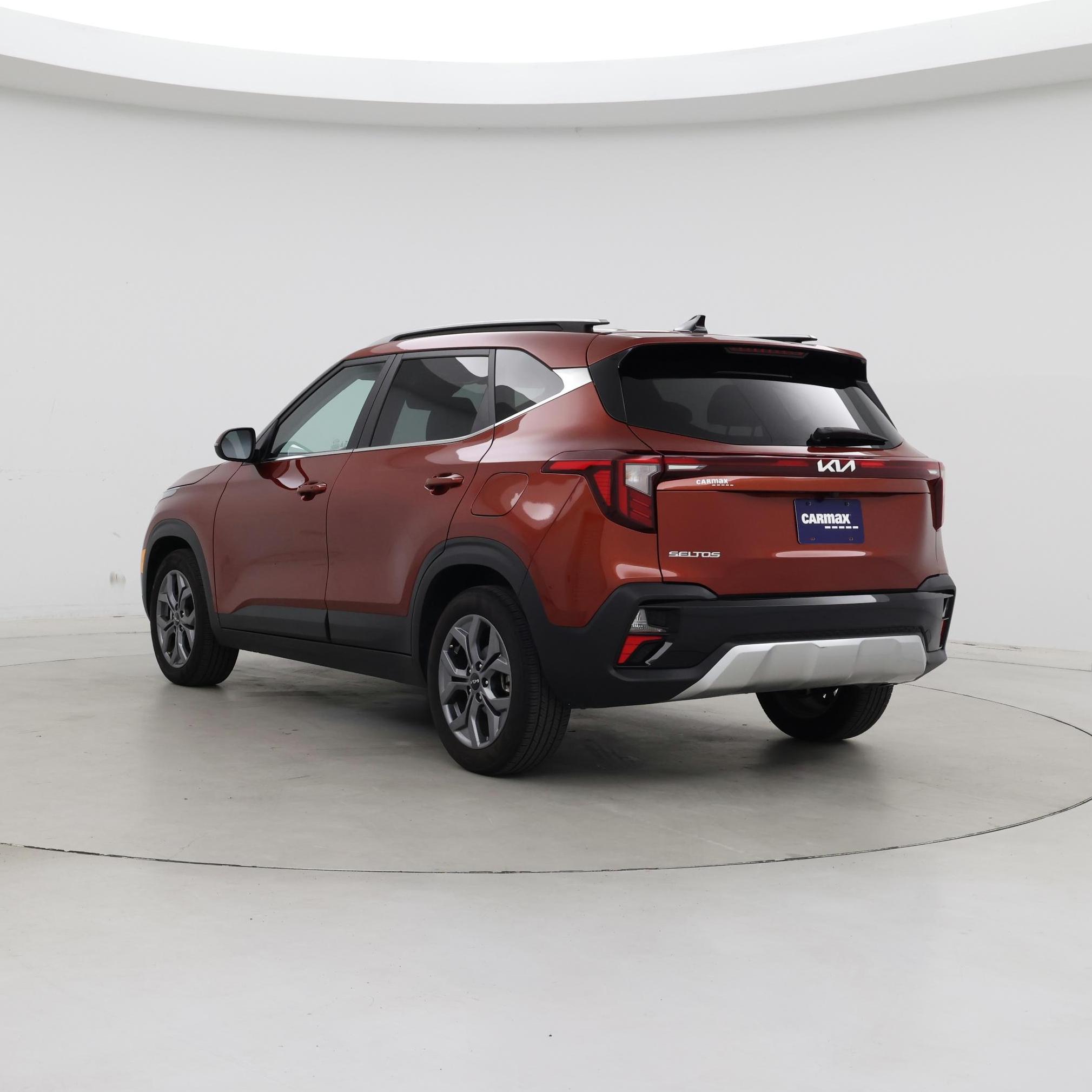 Thumbnail: 2024 Kia Seltos - 2