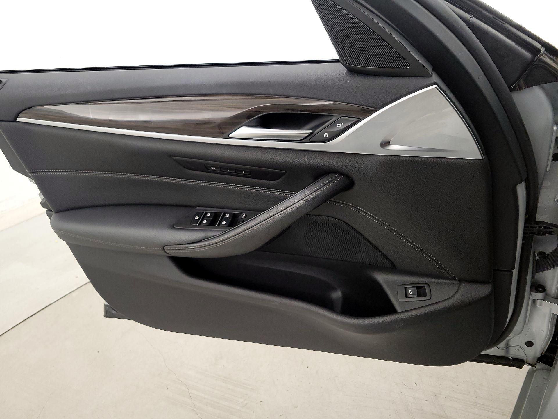 Thumbnail: 2019 BMW 5 Series - 12