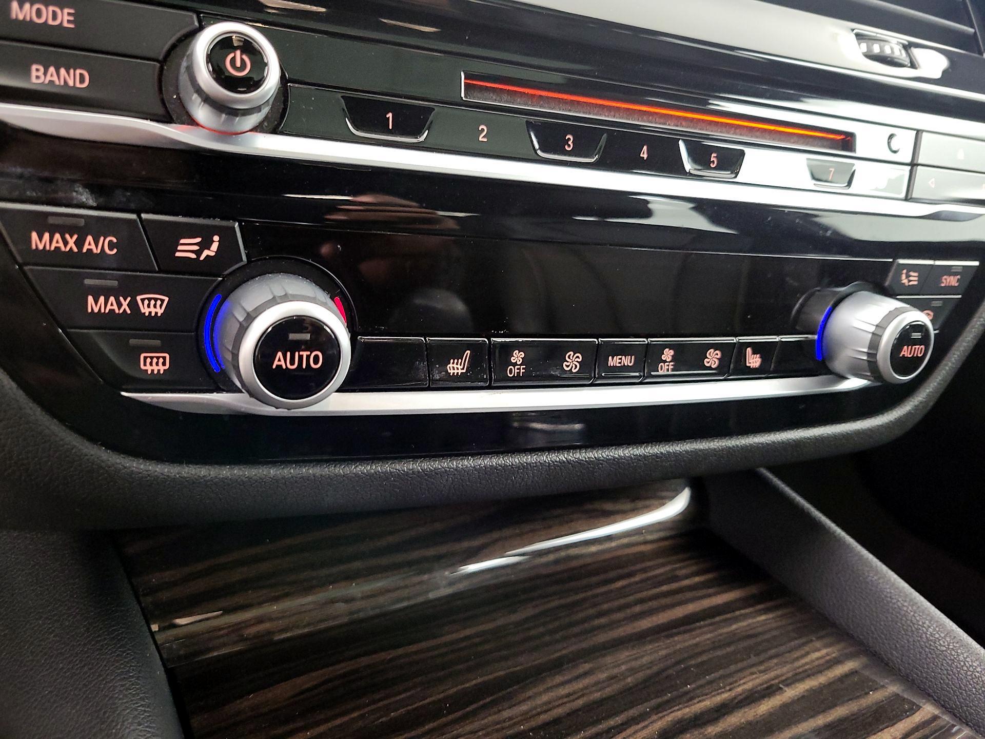 Thumbnail: 2019 BMW 5 Series - 17