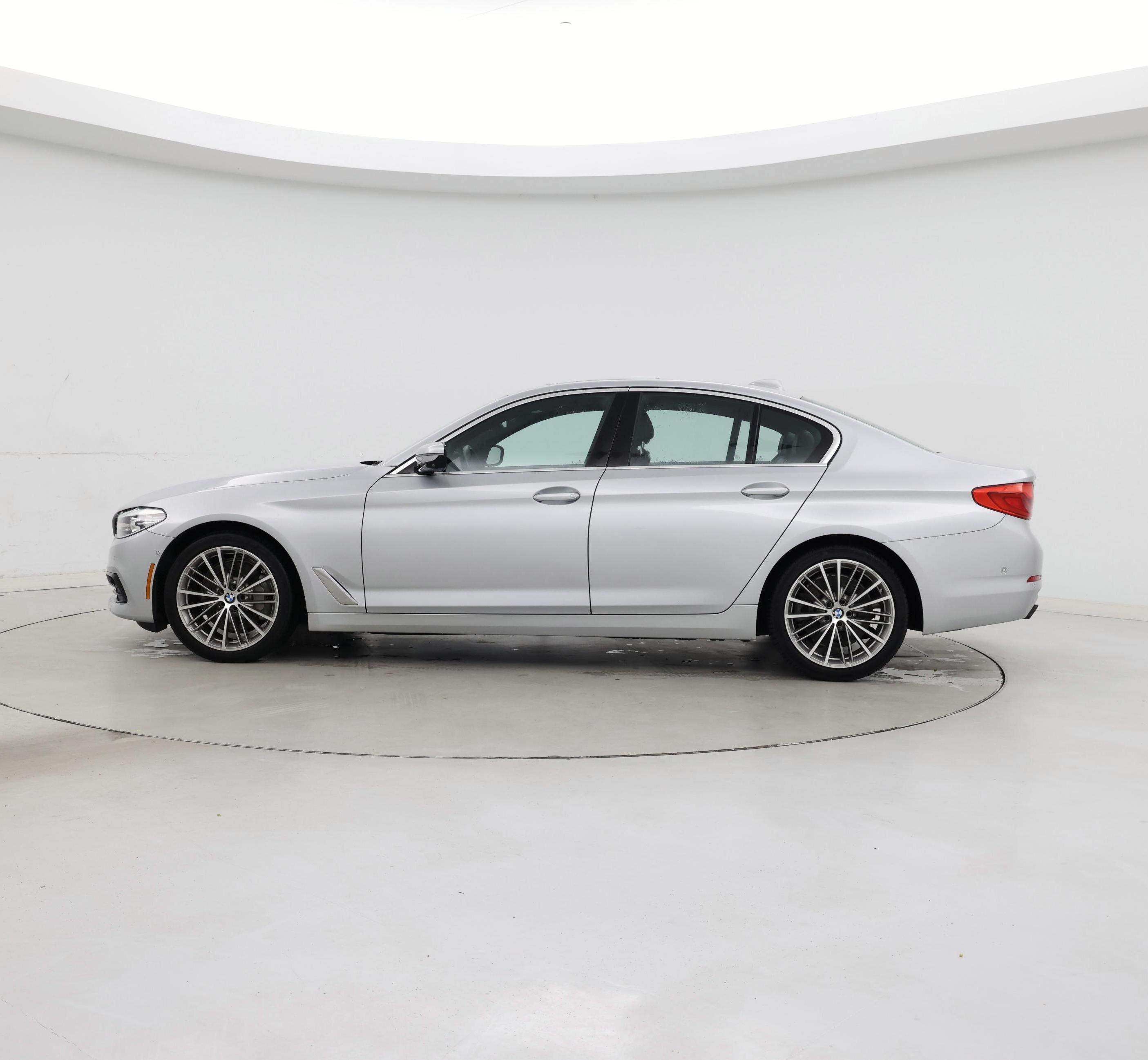 Thumbnail: 2019 BMW 5 Series - 3