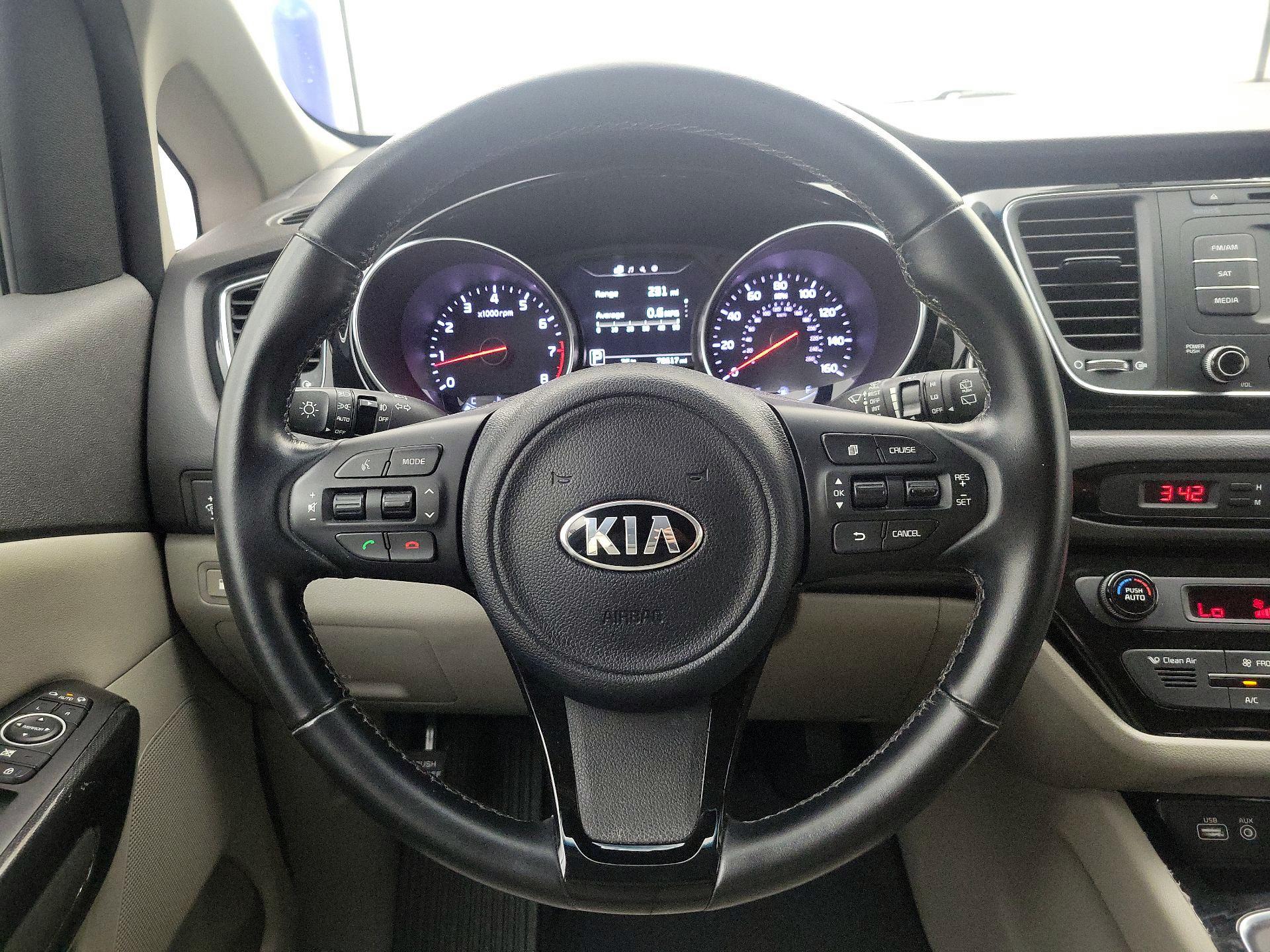 Thumbnail: 2015 Kia Sedona - 10