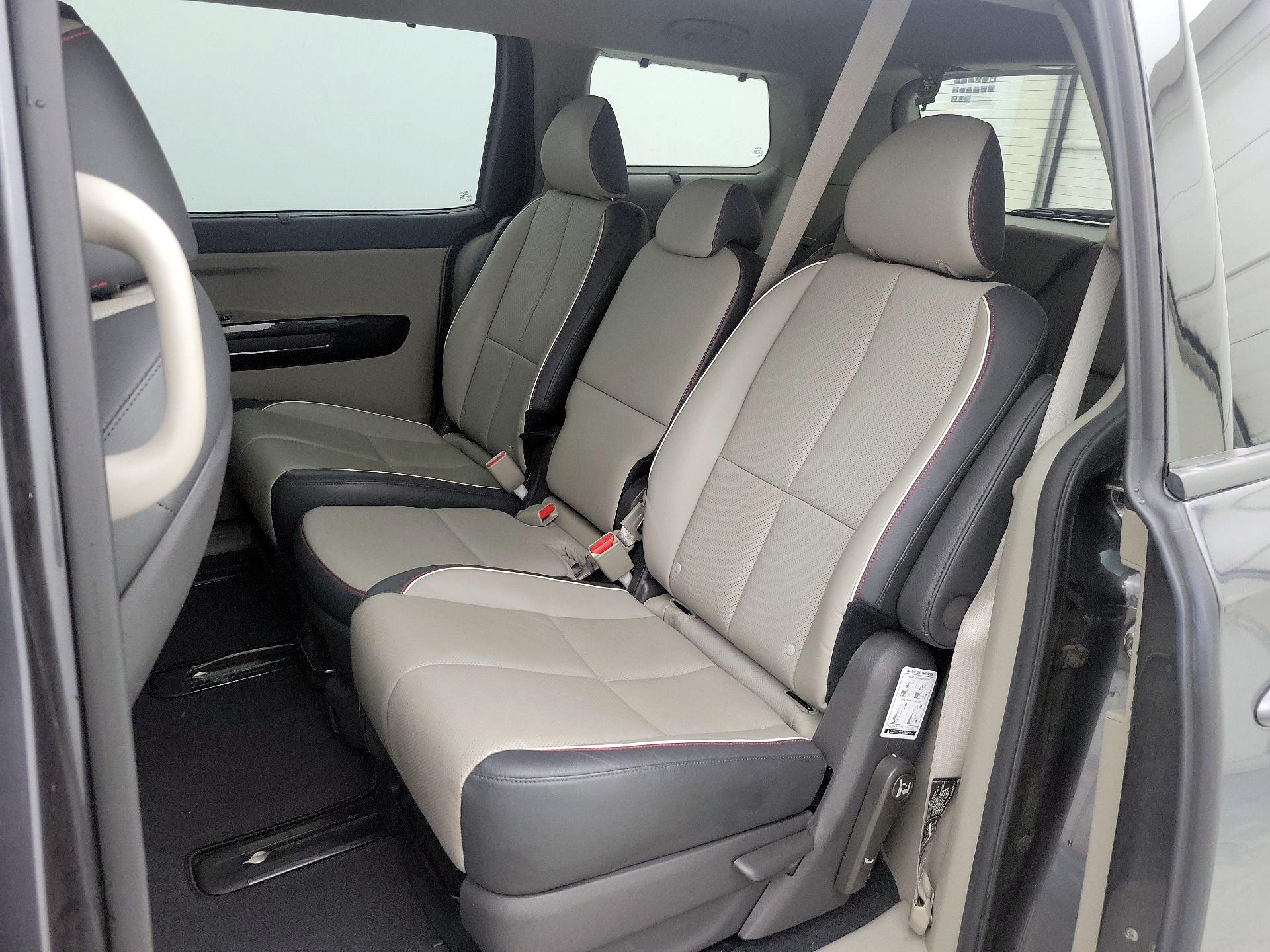 Thumbnail: 2015 Kia Sedona - 19