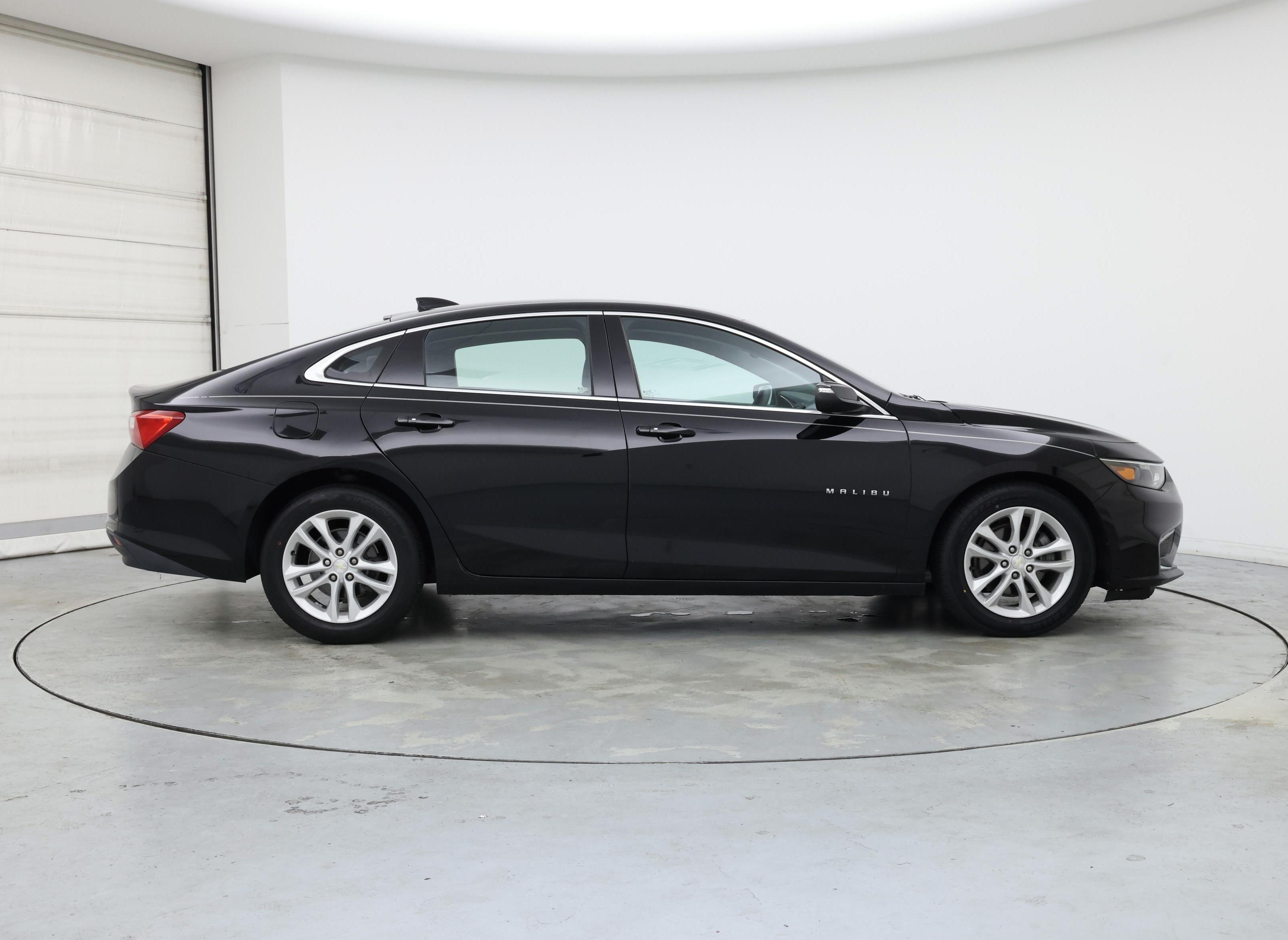 Thumbnail: 2018 Chevrolet Malibu - 7