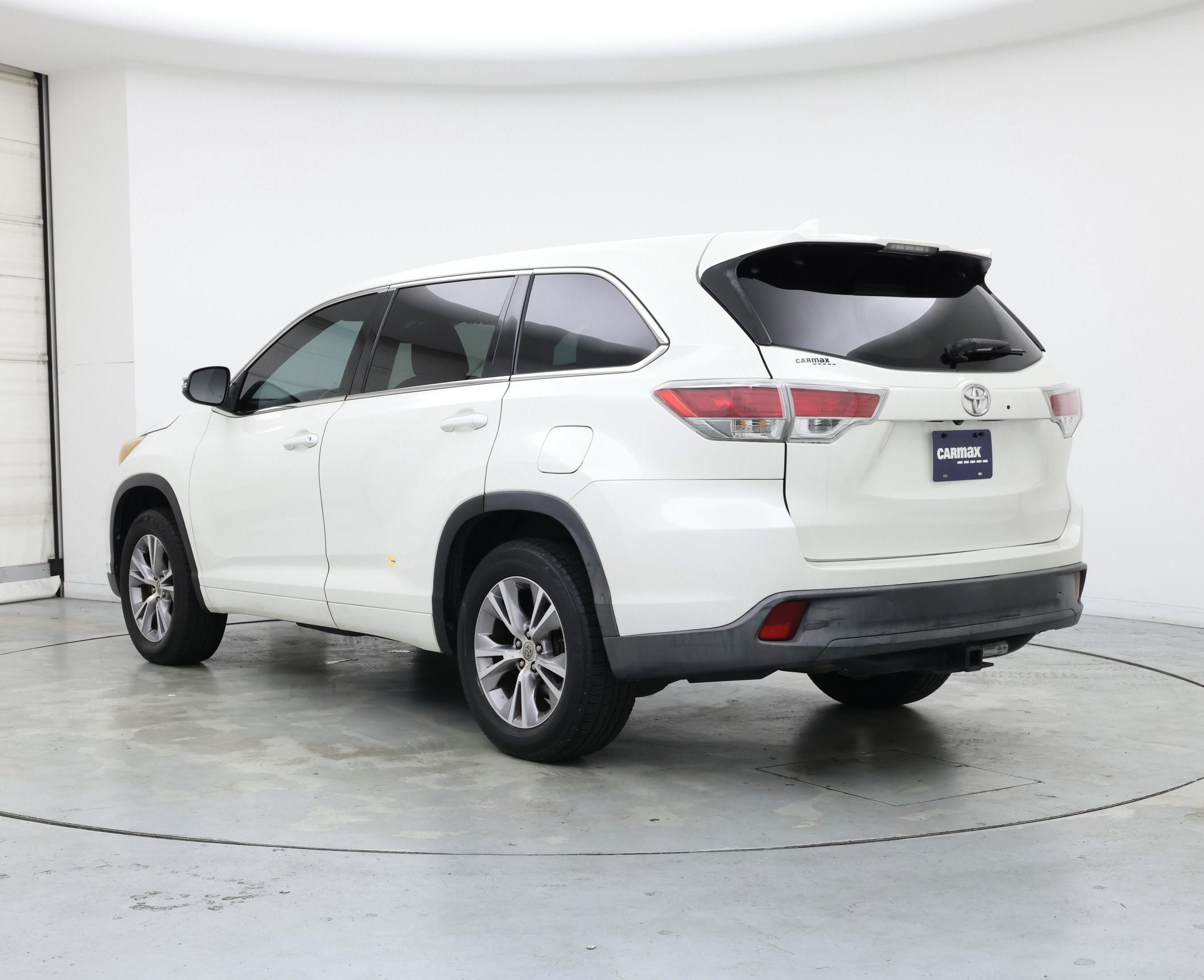 Thumbnail: 2015 Toyota Highlander - 2