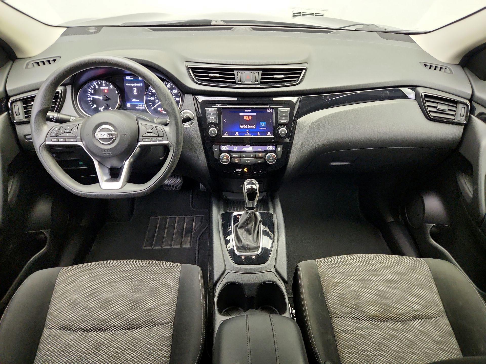 Thumbnail: 2019 Nissan Rogue Sport - 9