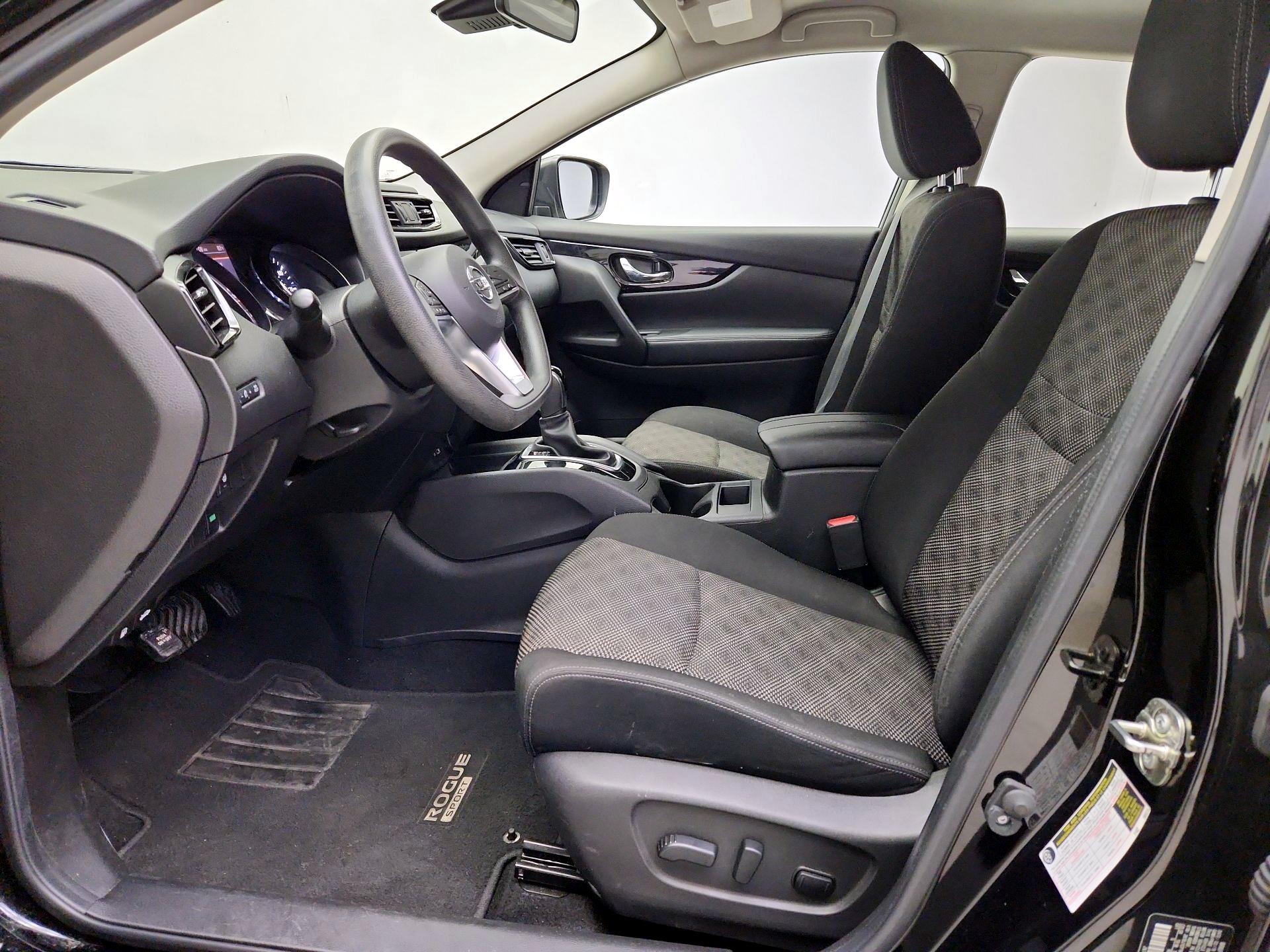 Thumbnail: 2019 Nissan Rogue Sport - 11