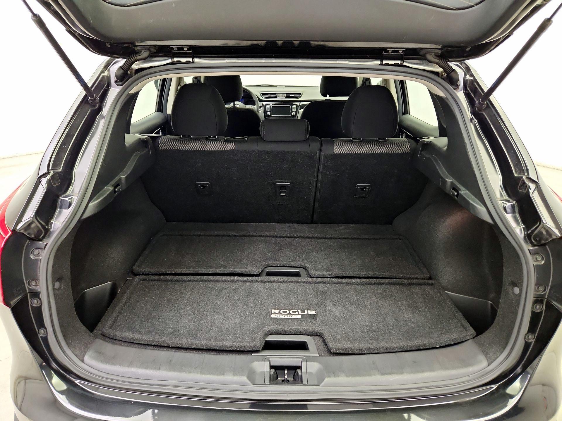 Thumbnail: 2019 Nissan Rogue Sport - 20