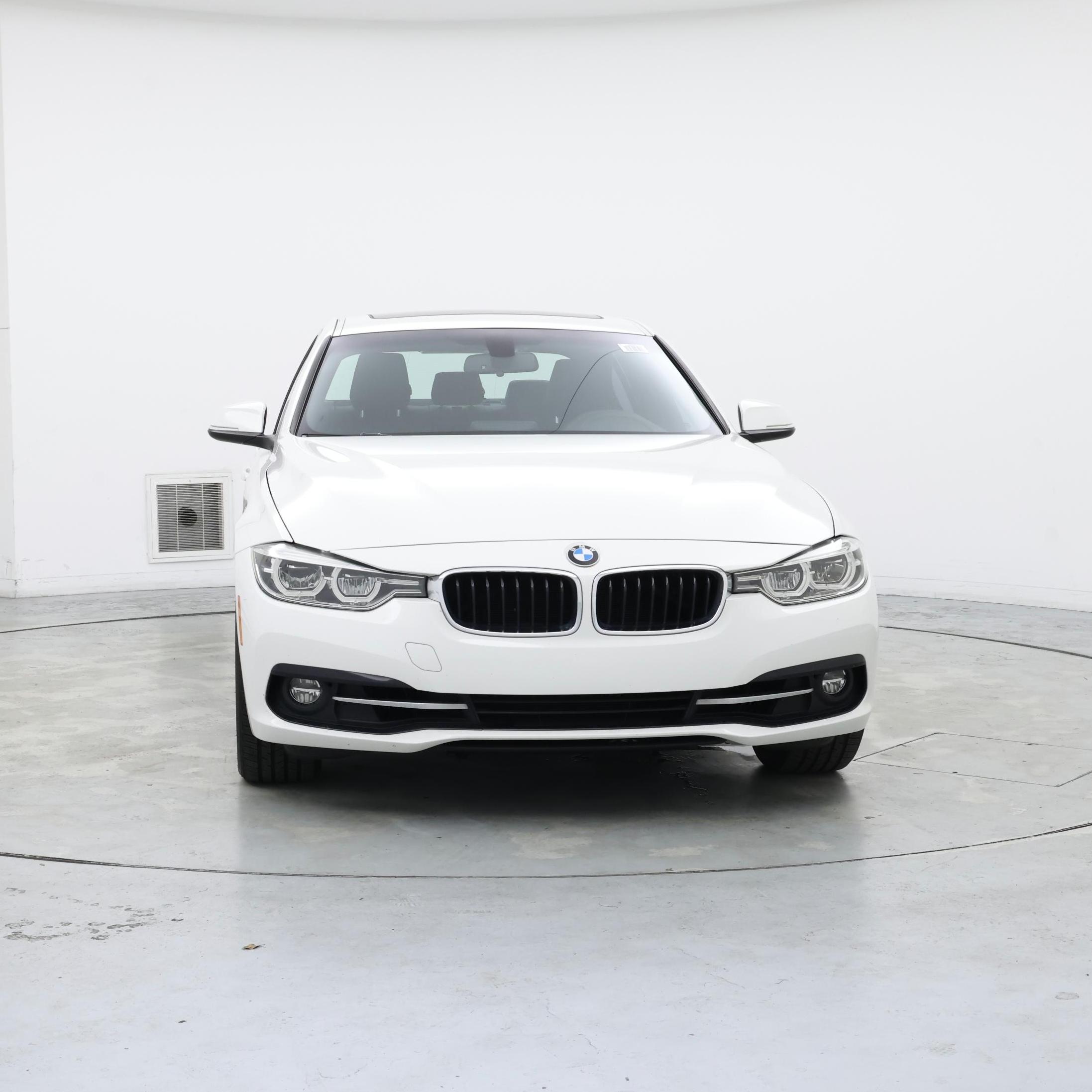 Thumbnail: 2018 BMW 3 Series - 5
