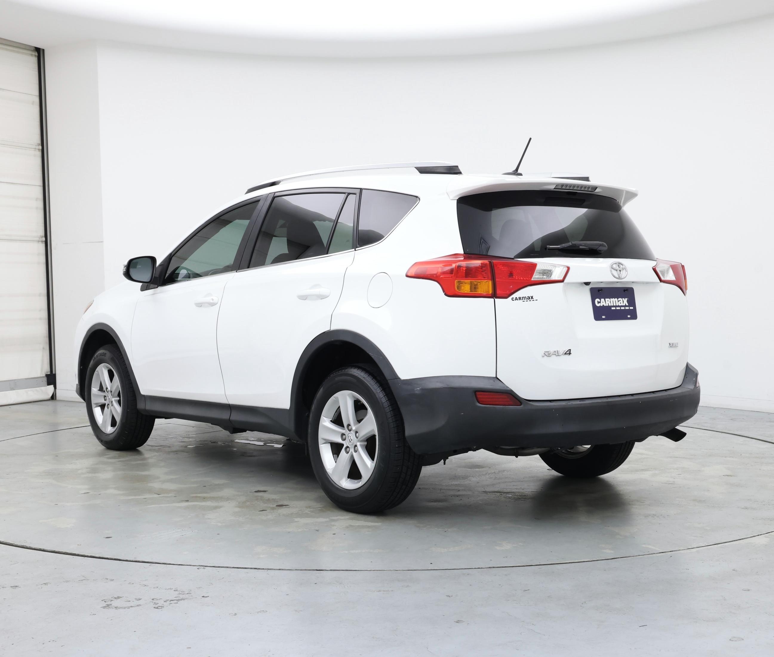 Thumbnail: 2014 Toyota RAV4 - 2