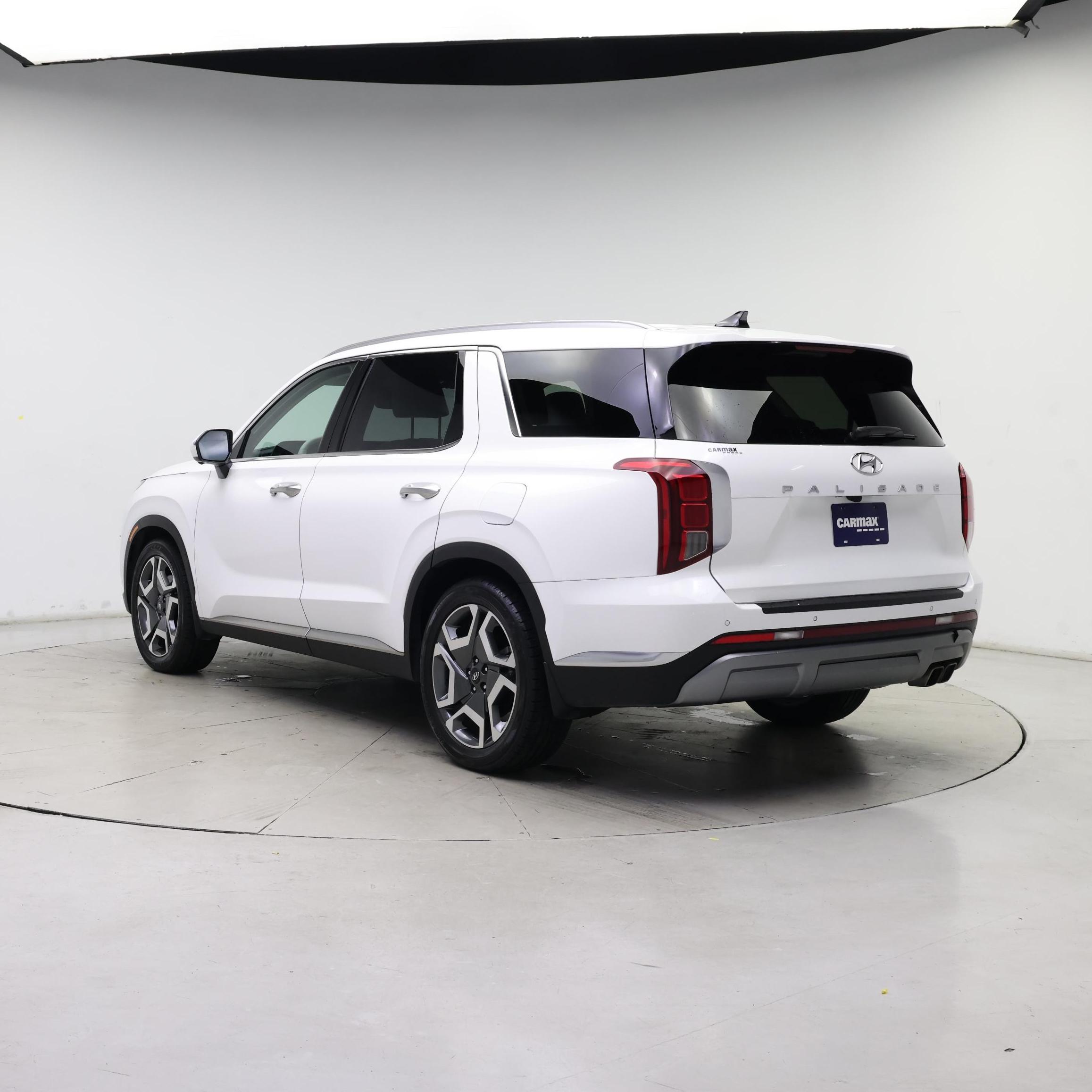 Thumbnail: 2023 Hyundai Palisade - 2