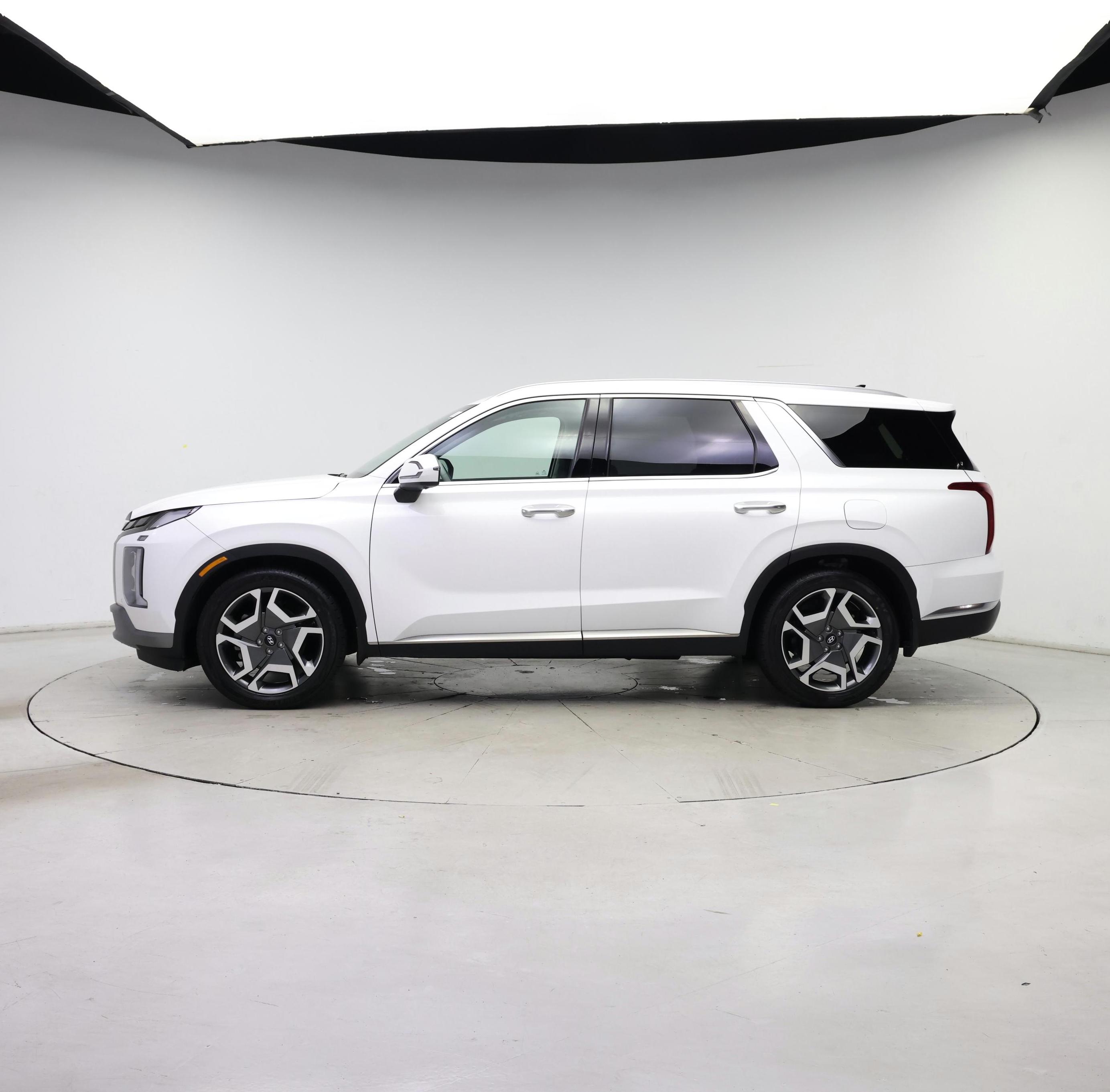 Thumbnail: 2023 Hyundai Palisade - 3
