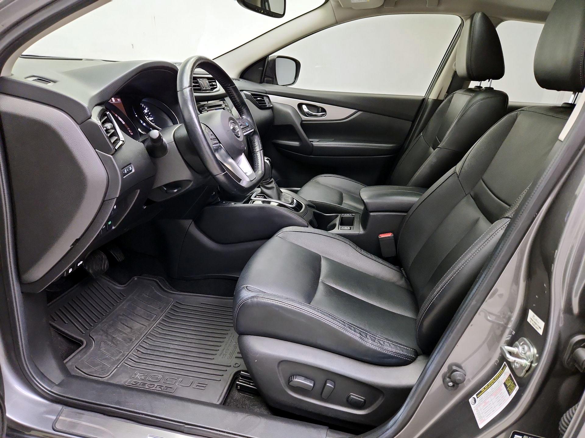 Thumbnail: 2020 Nissan Rogue Sport - 11