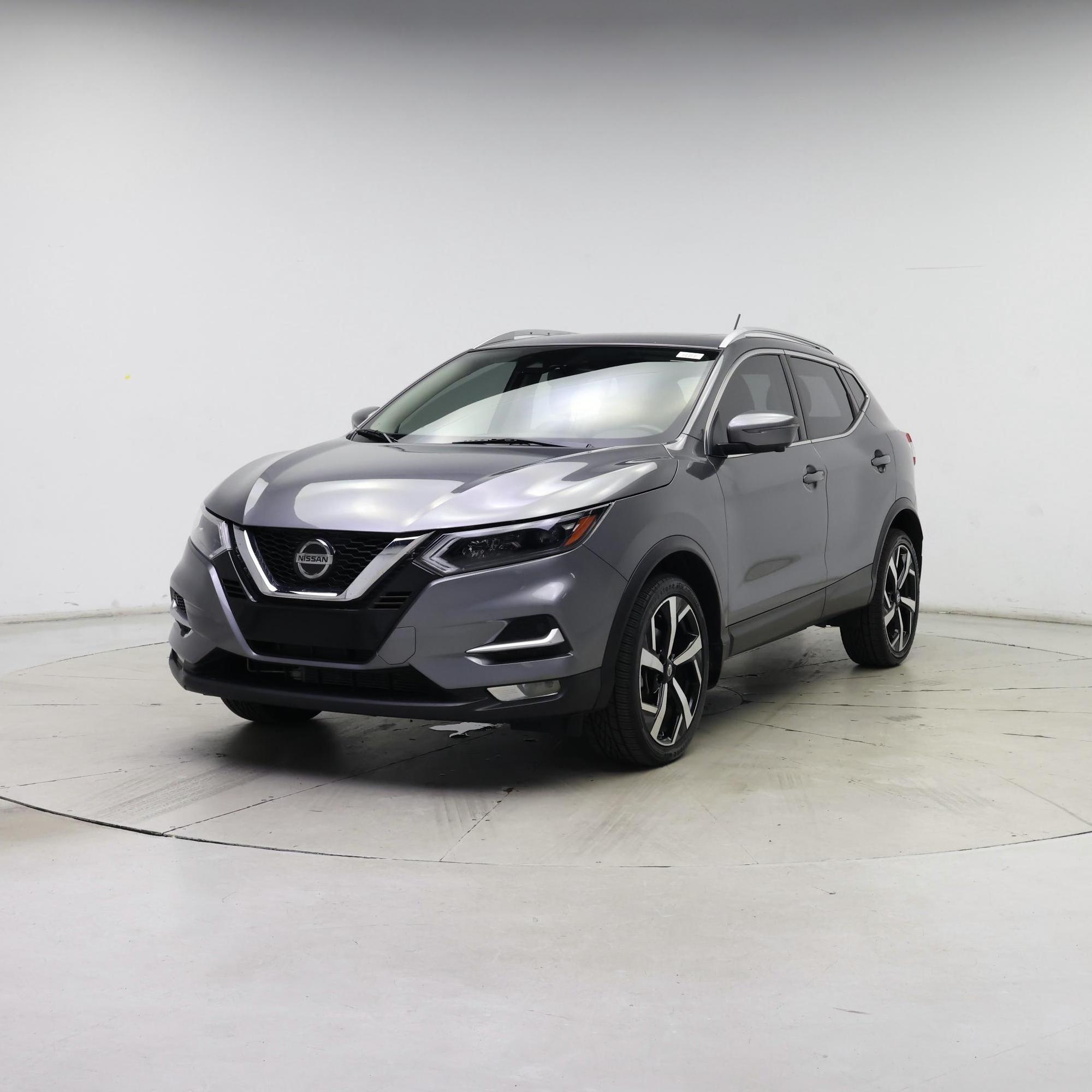 Thumbnail: 2020 Nissan Rogue Sport - 4