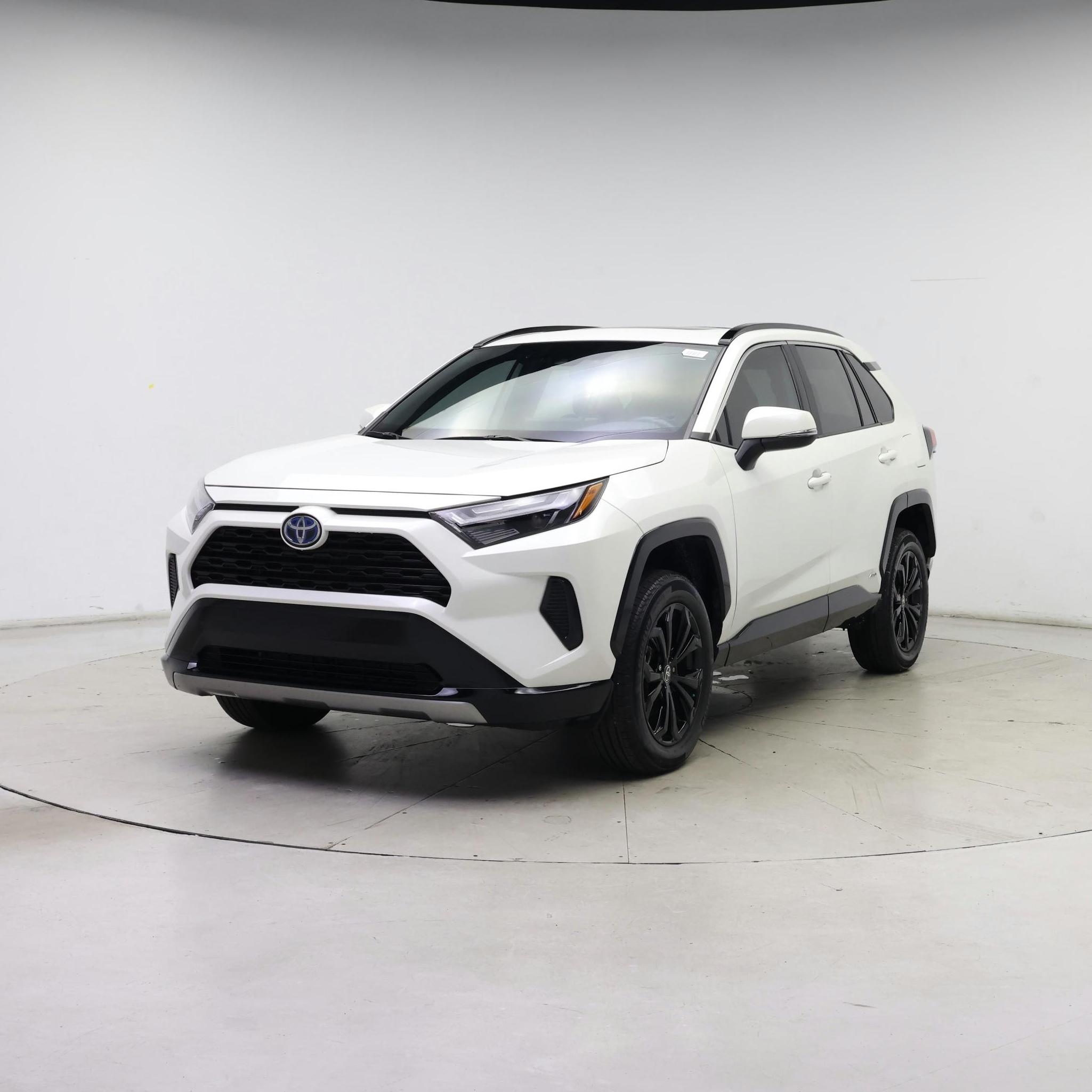 Thumbnail: 2022 Toyota RAV4 - 4