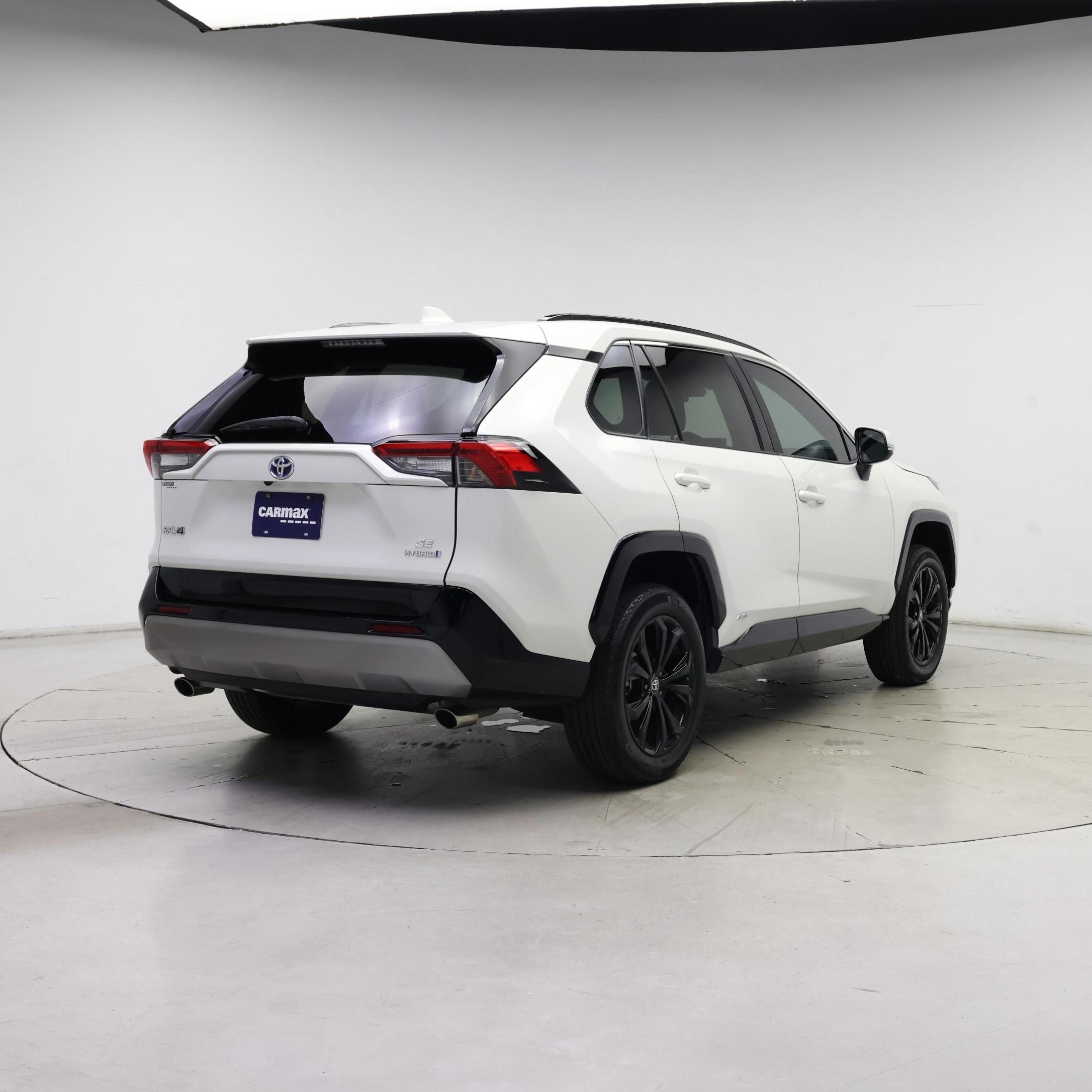 Thumbnail: 2022 Toyota RAV4 - 8