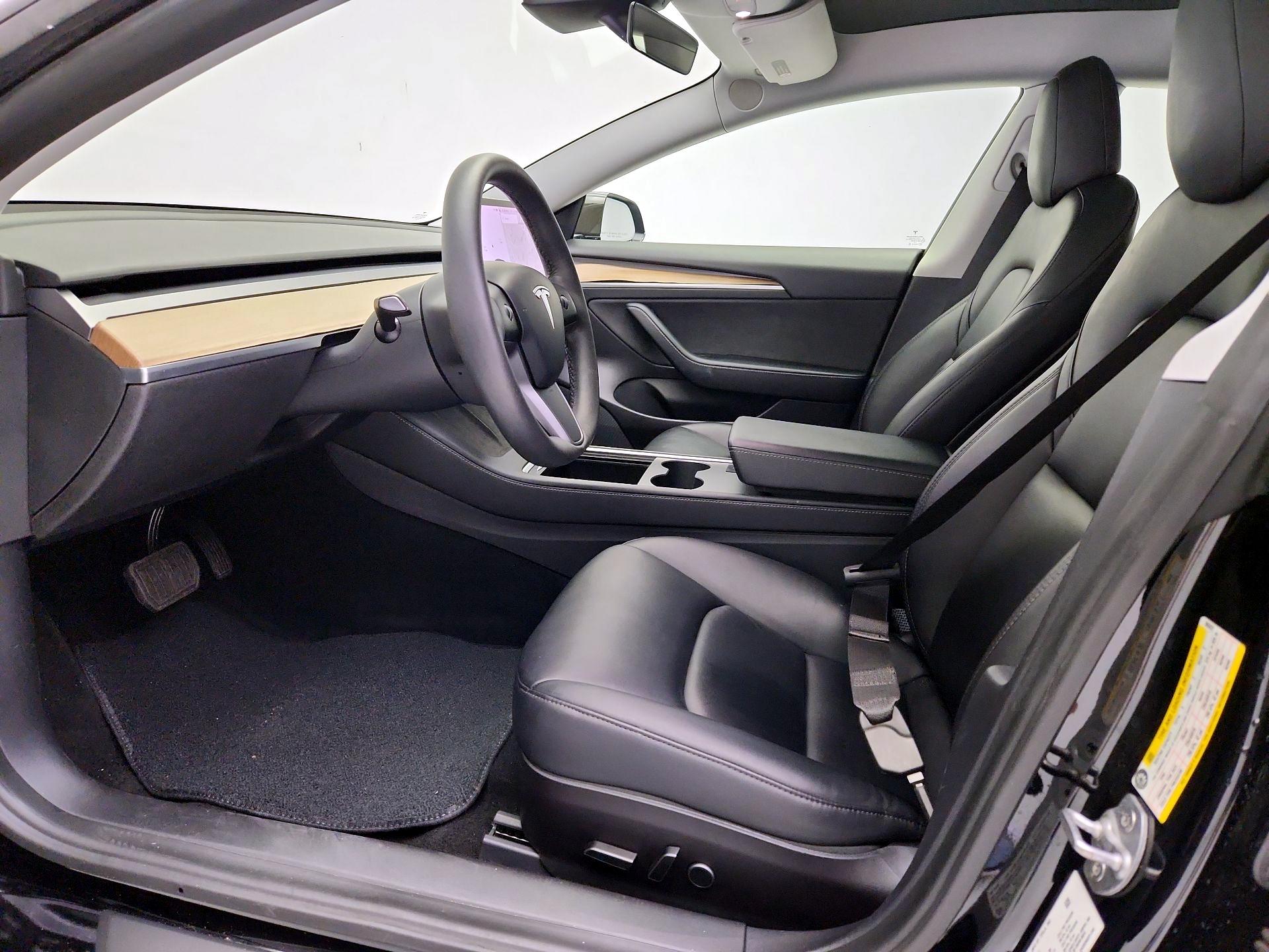 Thumbnail: 2021 Tesla Model 3 - 11