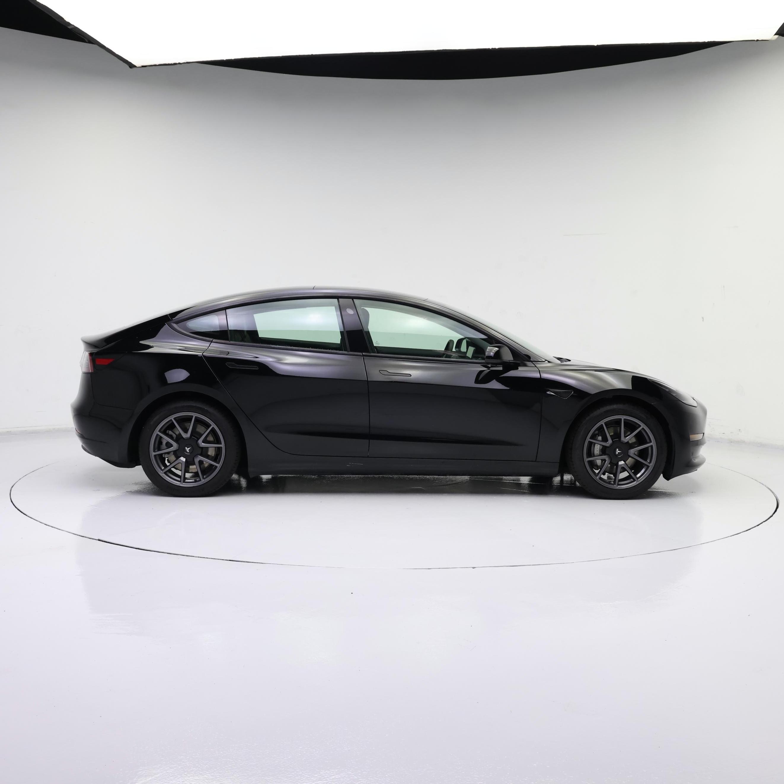 Thumbnail: 2021 Tesla Model 3 - 7