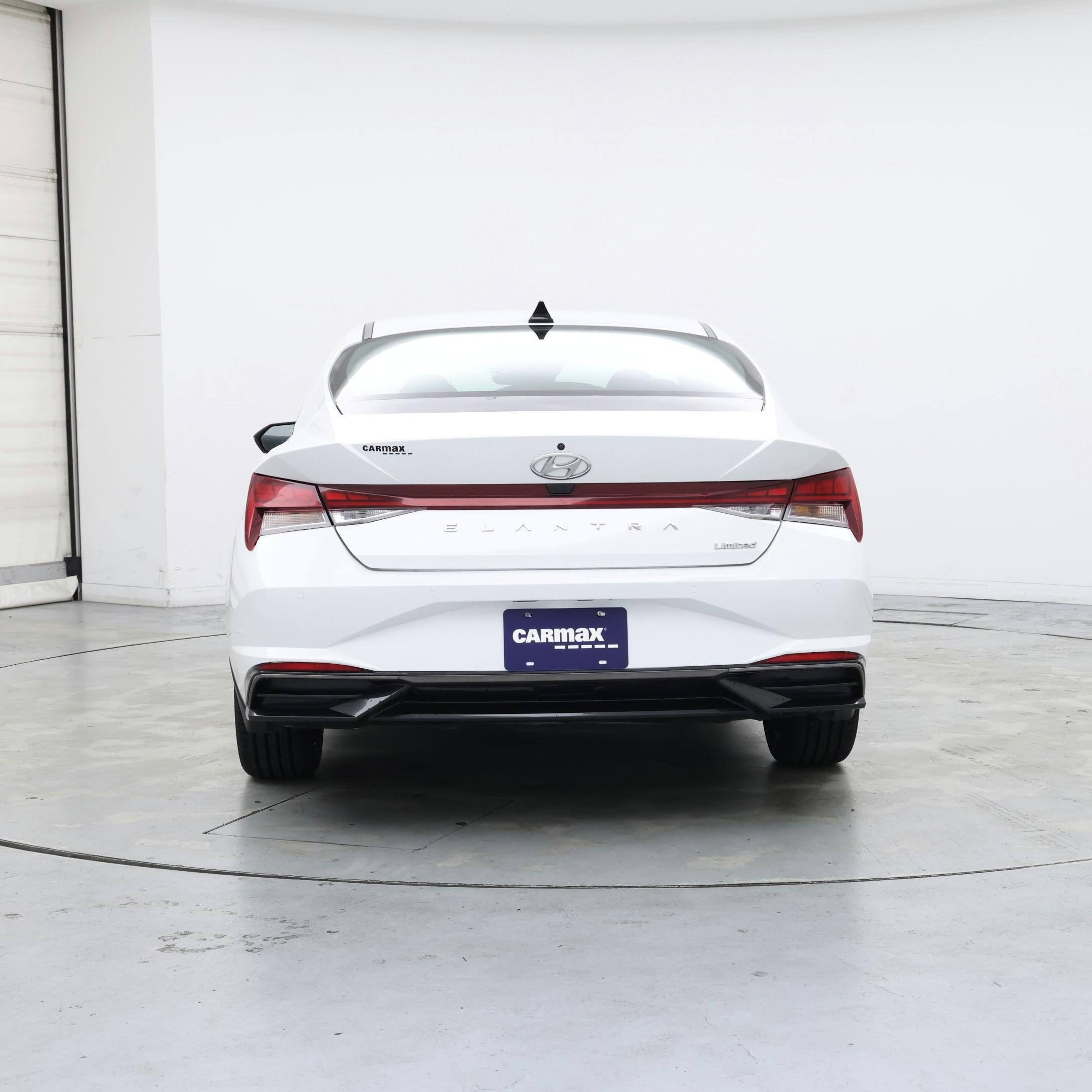 Thumbnail: 2022 Hyundai Elantra - 6