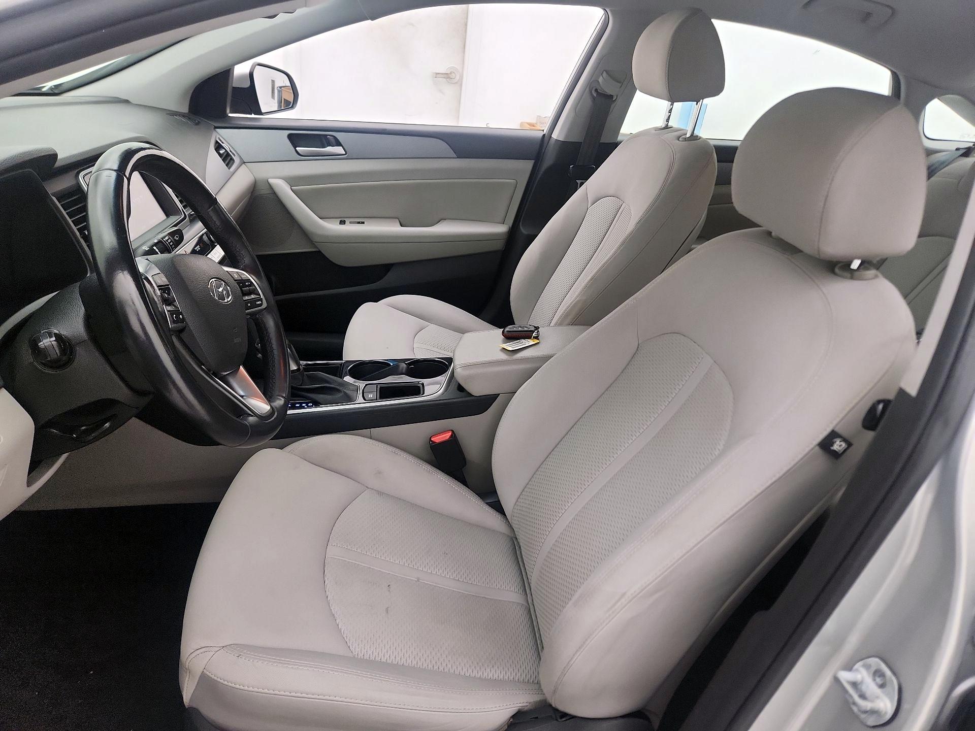Thumbnail: 2018 Hyundai Sonata - 11