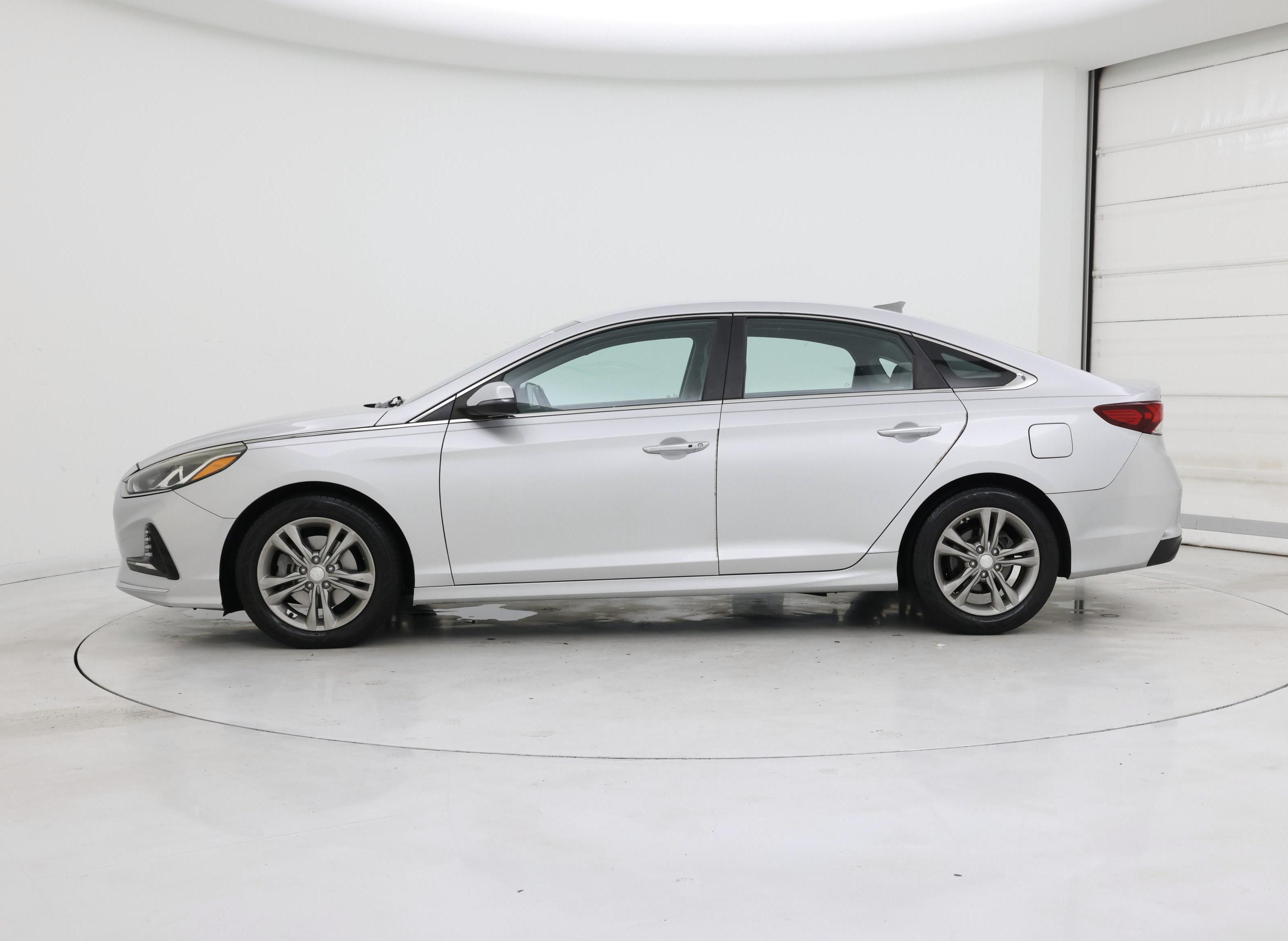 Thumbnail: 2018 Hyundai Sonata - 3