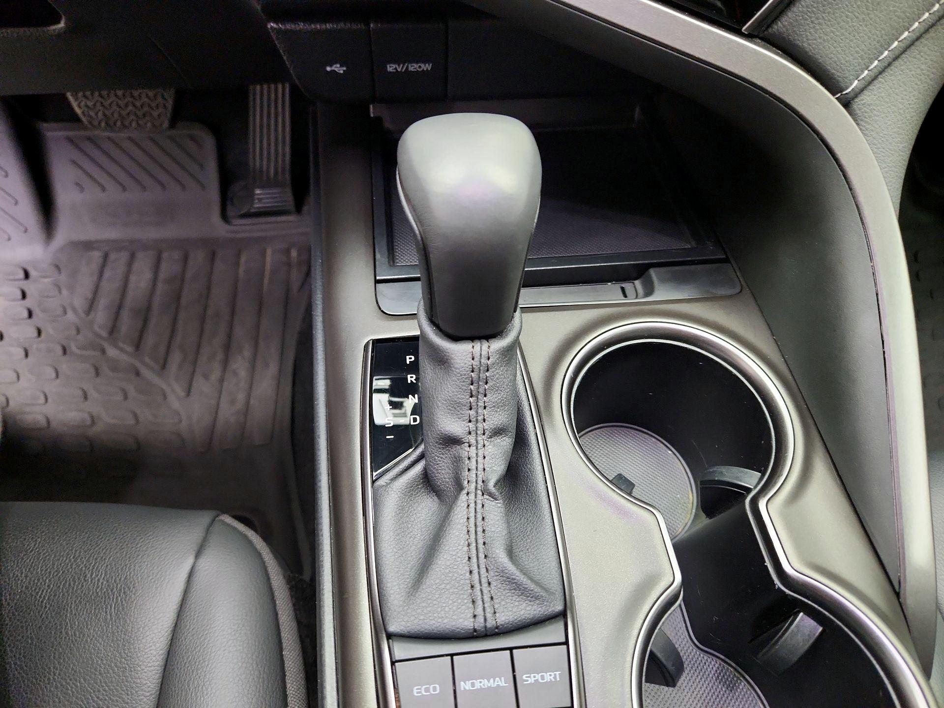 Thumbnail: 2024 Toyota Camry - 17