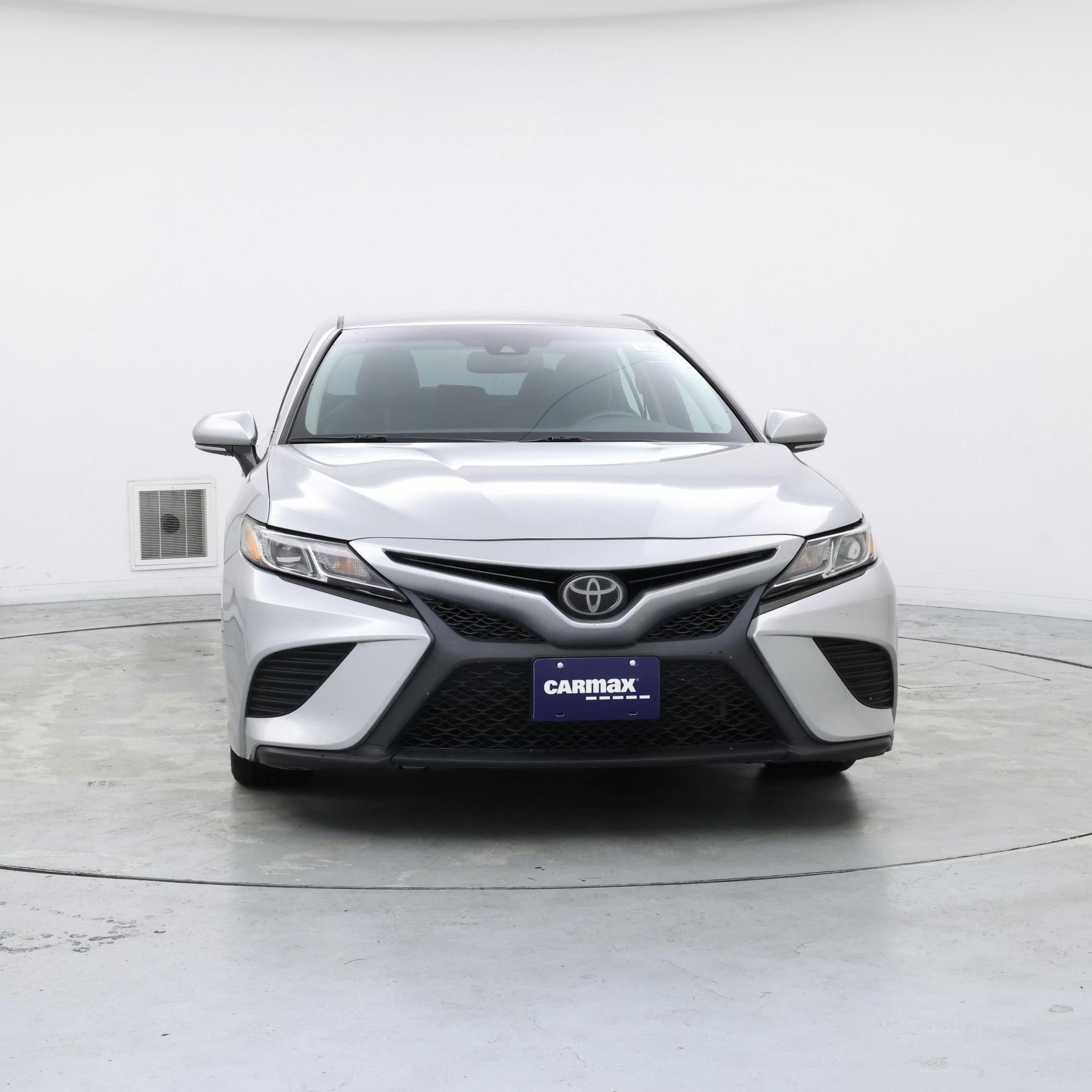 Thumbnail: 2018 Toyota Camry - 5