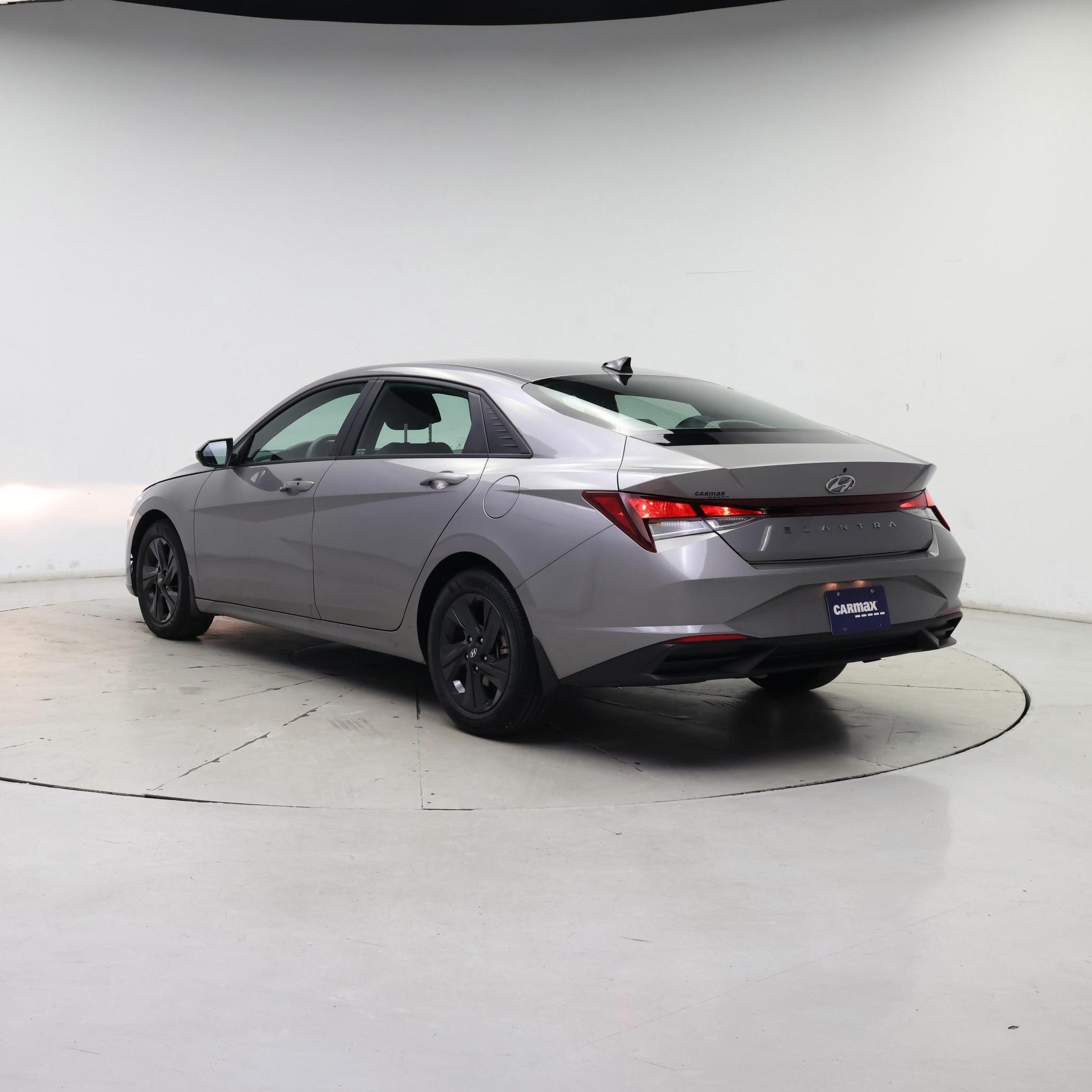 Thumbnail: 2023 Hyundai Elantra - 2