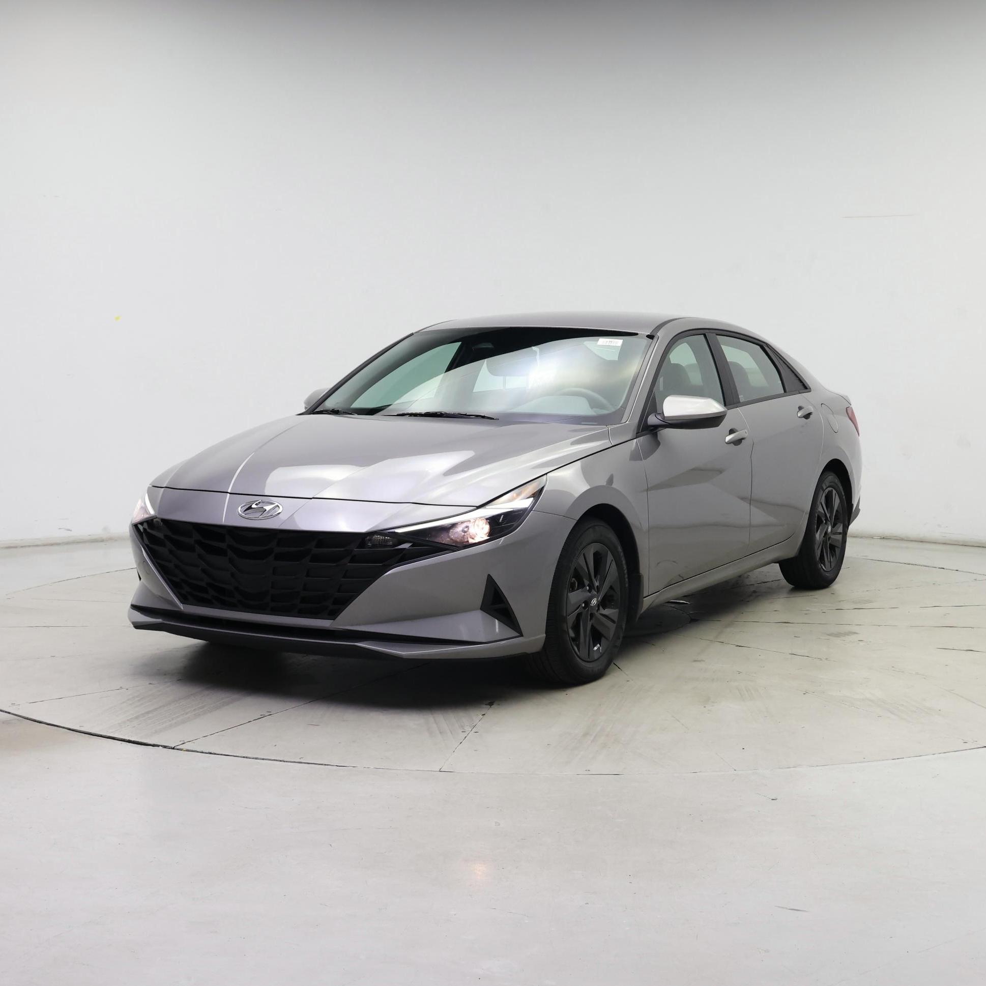 Thumbnail: 2023 Hyundai Elantra - 4