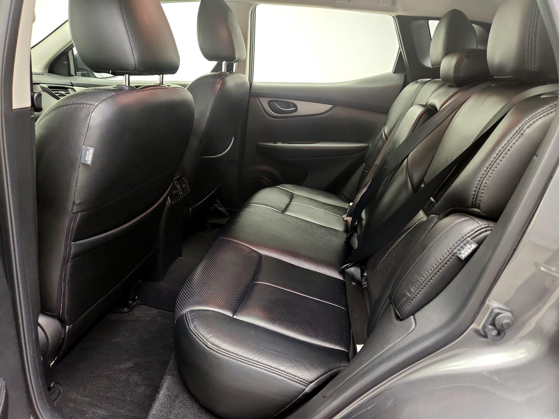 Thumbnail: 2020 Nissan Rogue Sport - 19