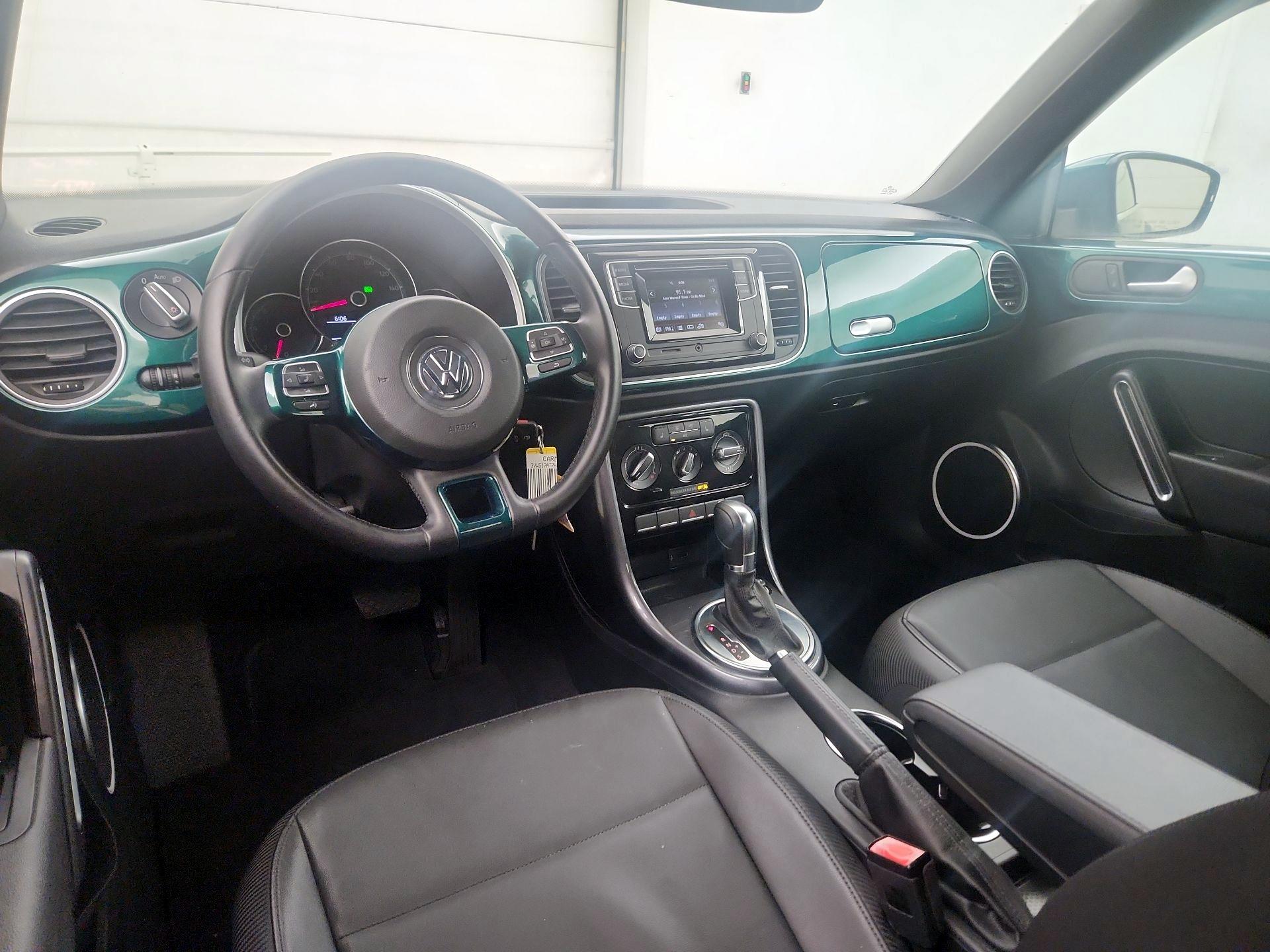 Thumbnail: 2017 Volkswagen Beetle - 9