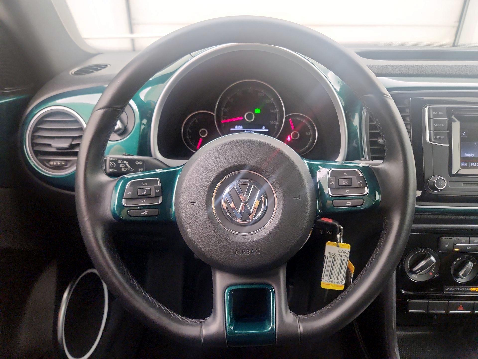 Thumbnail: 2017 Volkswagen Beetle - 10