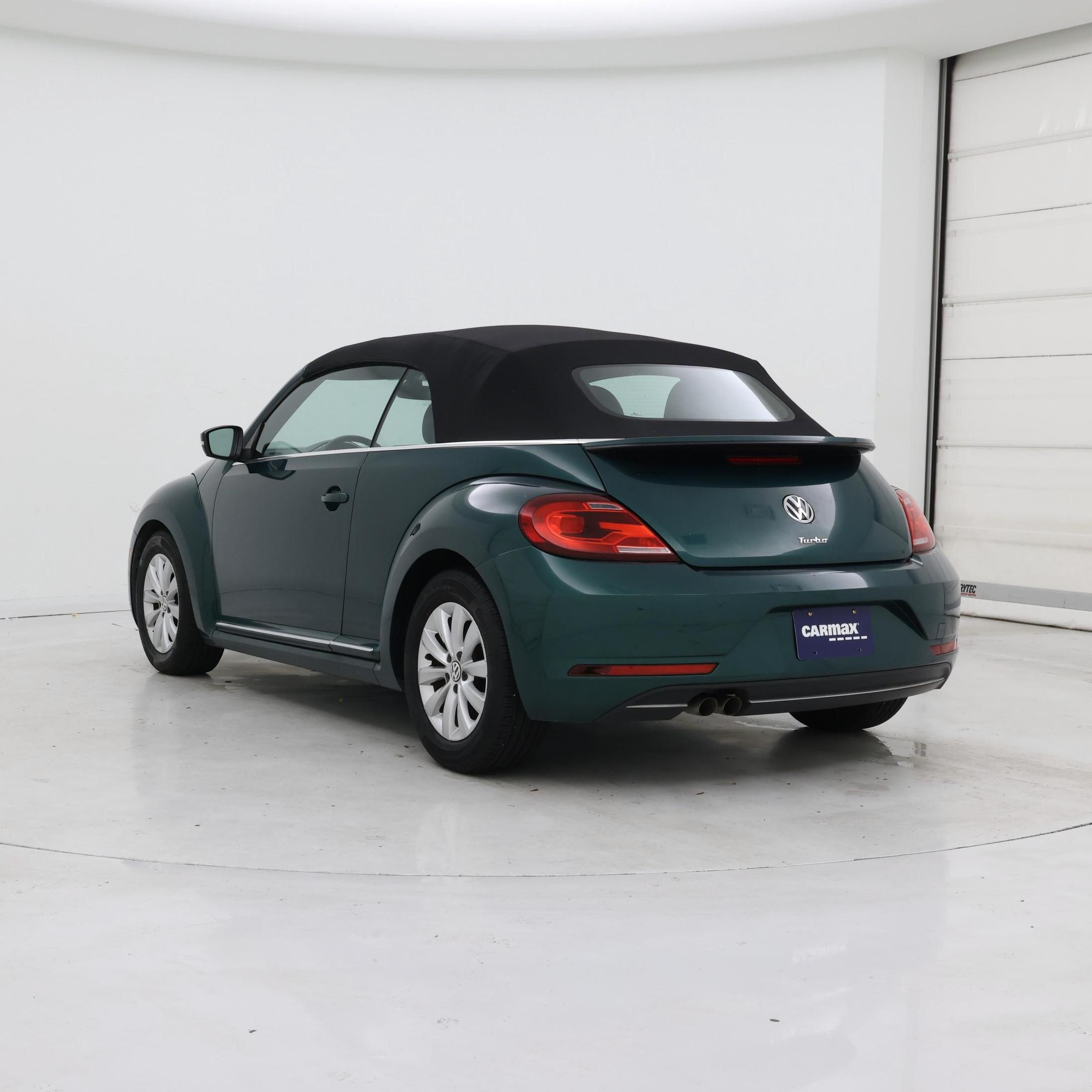Thumbnail: 2017 Volkswagen Beetle - 2