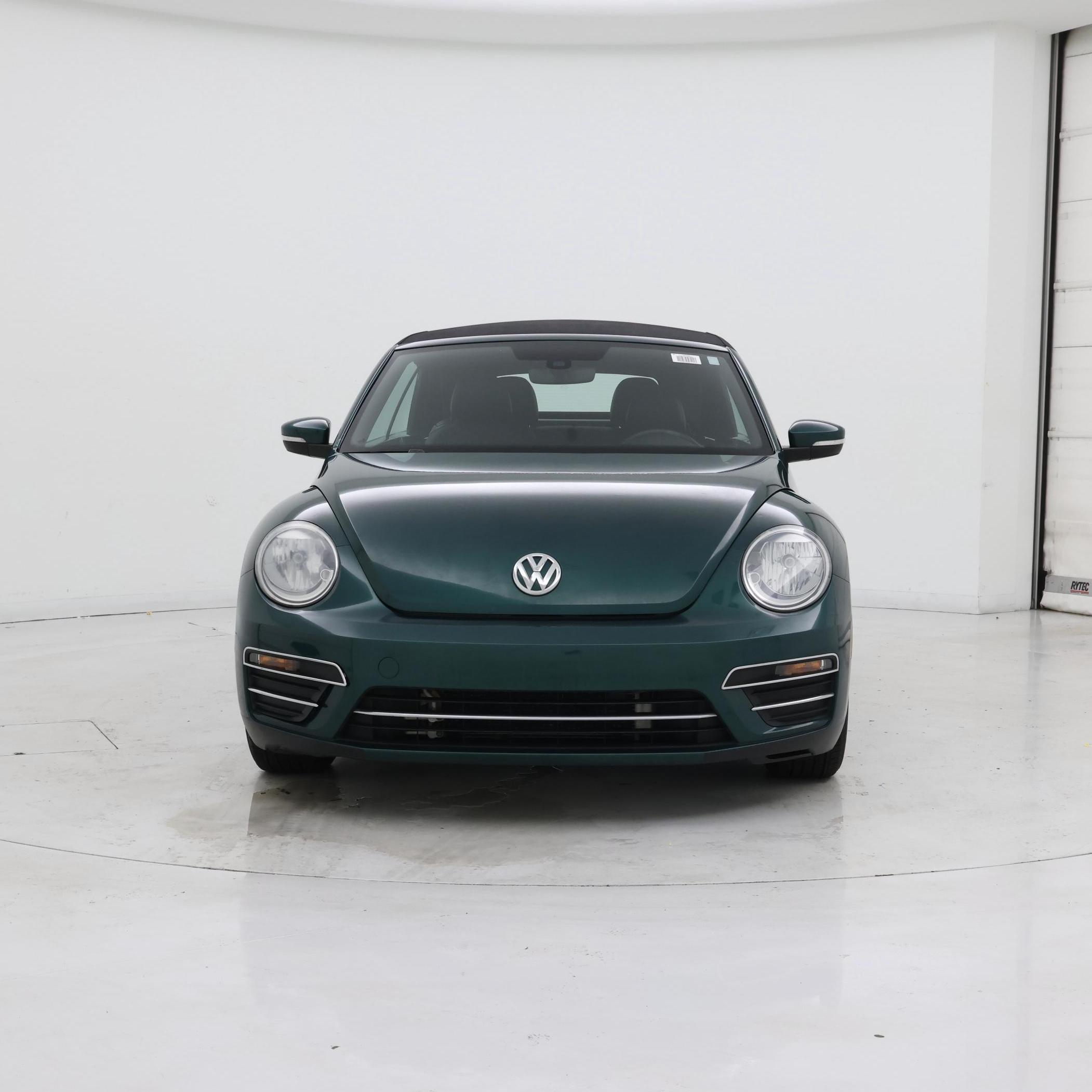 Thumbnail: 2017 Volkswagen Beetle - 5