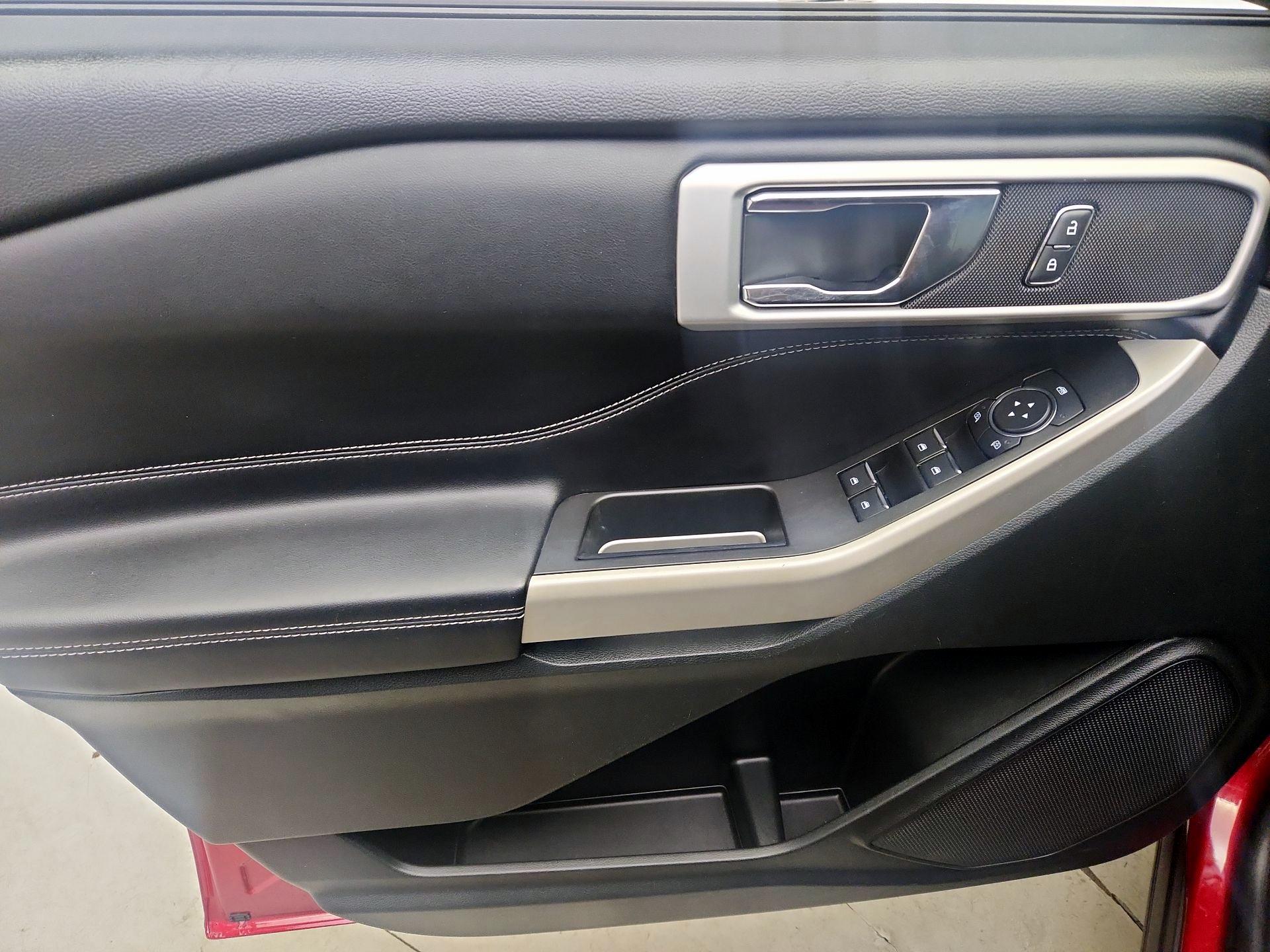 Thumbnail: 2021 Ford Explorer - 12