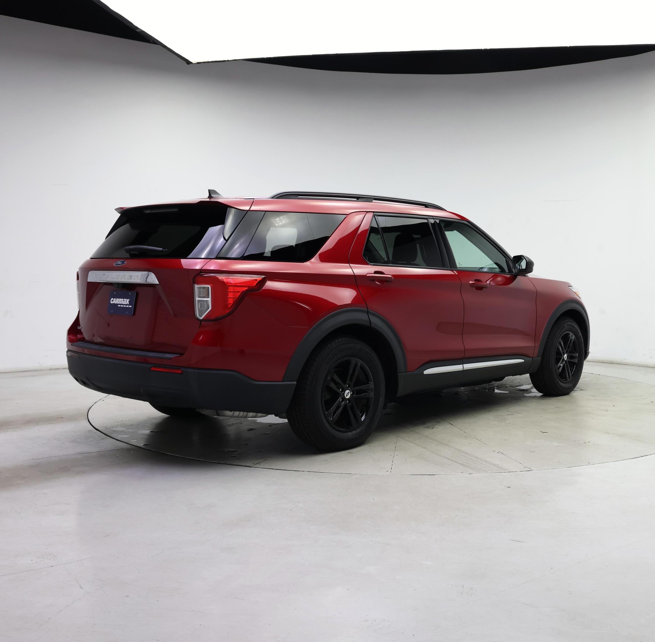 Thumbnail: 2021 Ford Explorer - 8